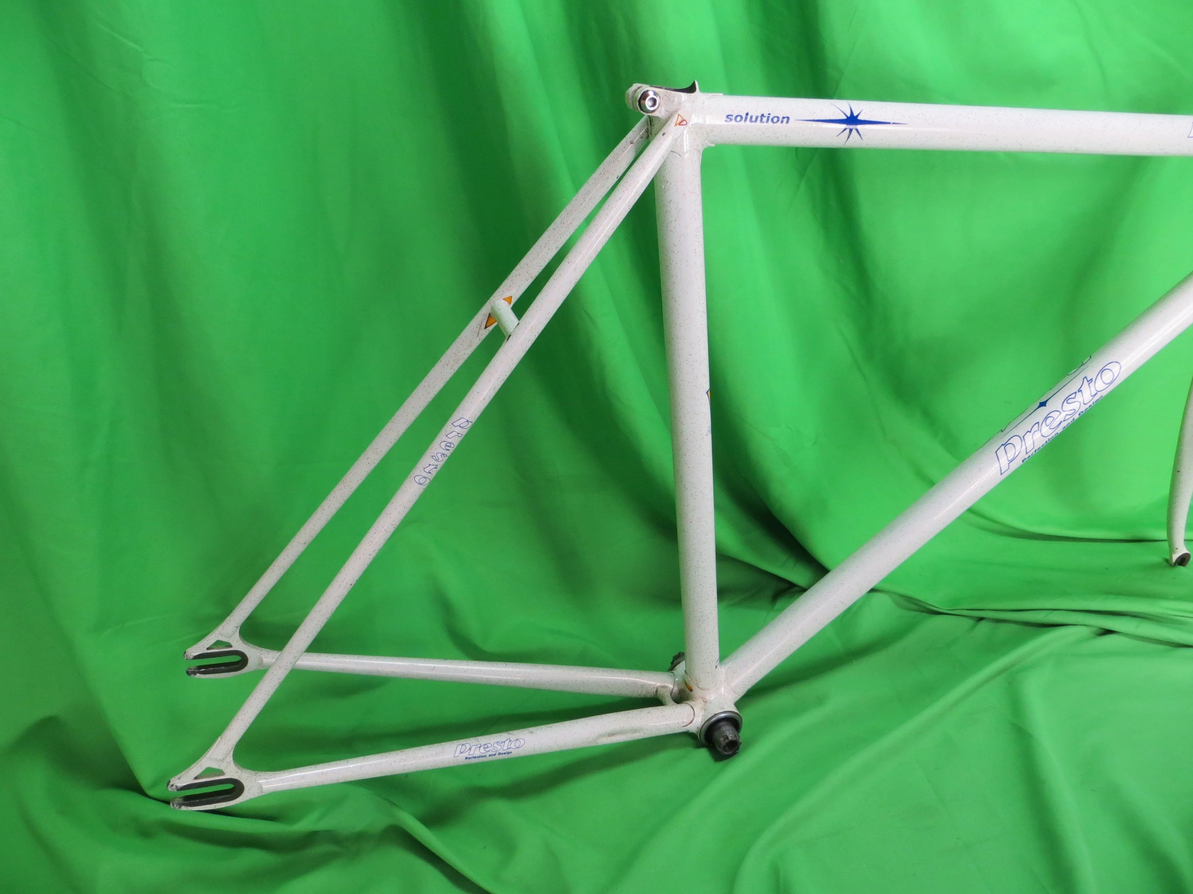 Presto Columbus Max Fork// White with Gold Flake // 50.5cm - Image 15