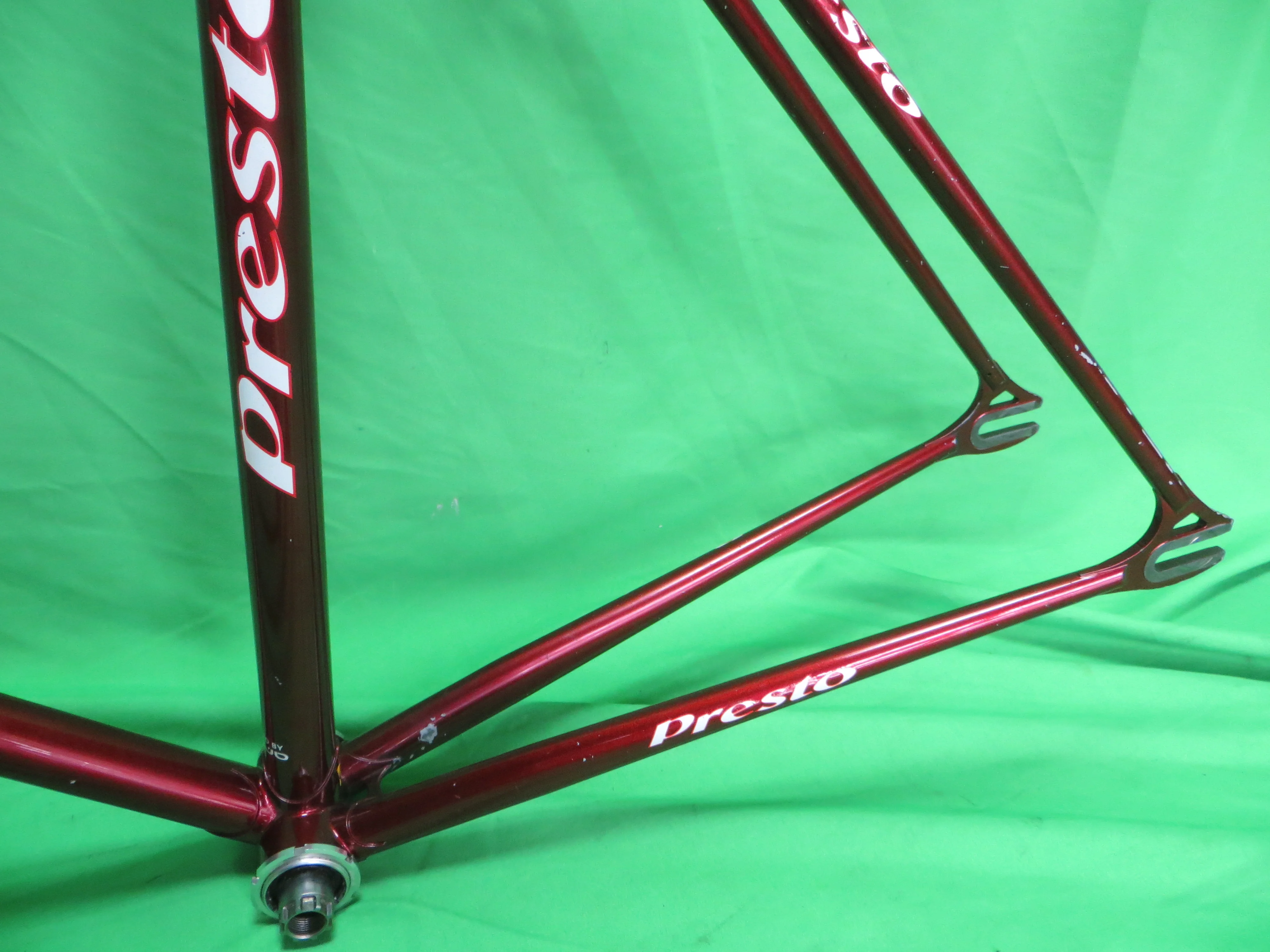 PRESTO // Deep Red Metallic  // 50cm - Image 7