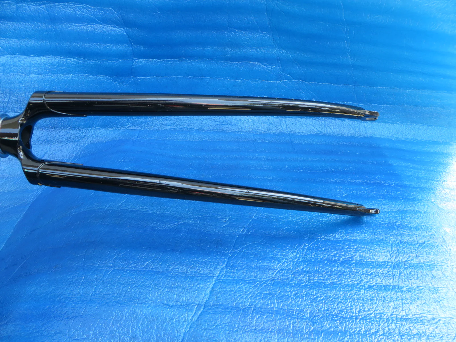 Never Used Presto Front Fork 136mm Steering Column Length /9mm Axle Slot - Image 4