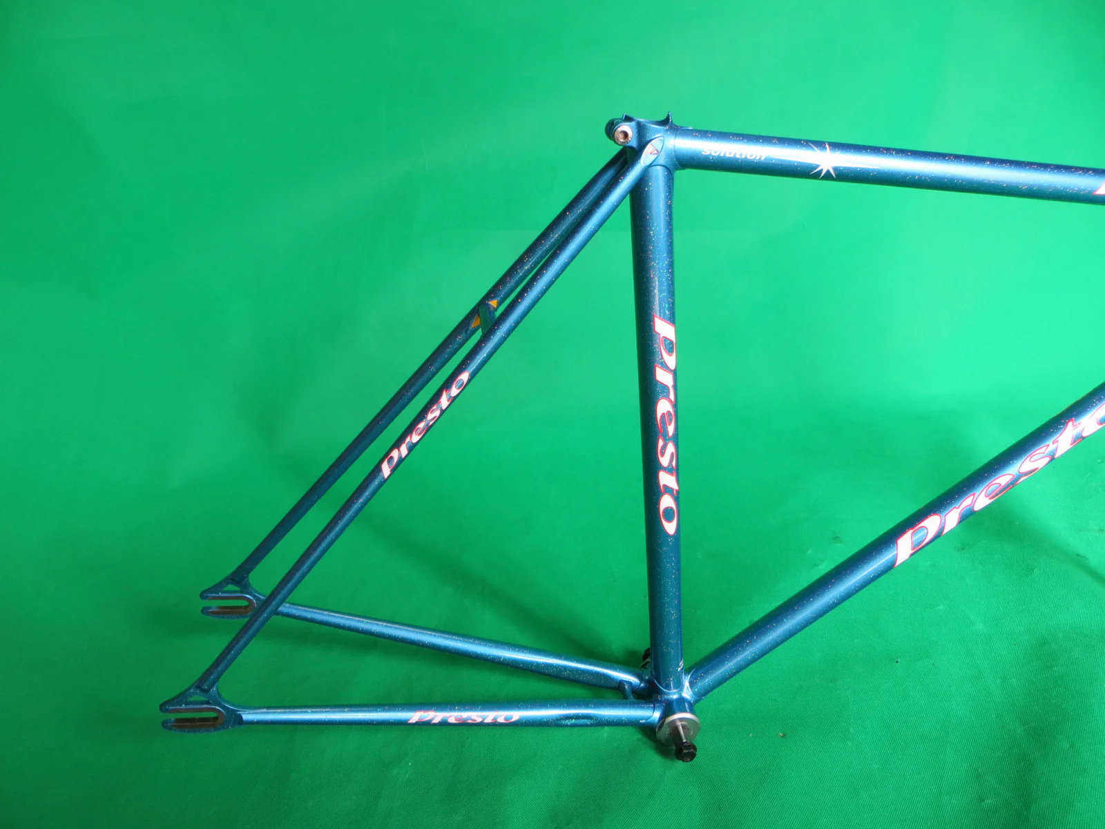 PRESTO // light blue metallic with rainbow flake // 51cm - Image 15