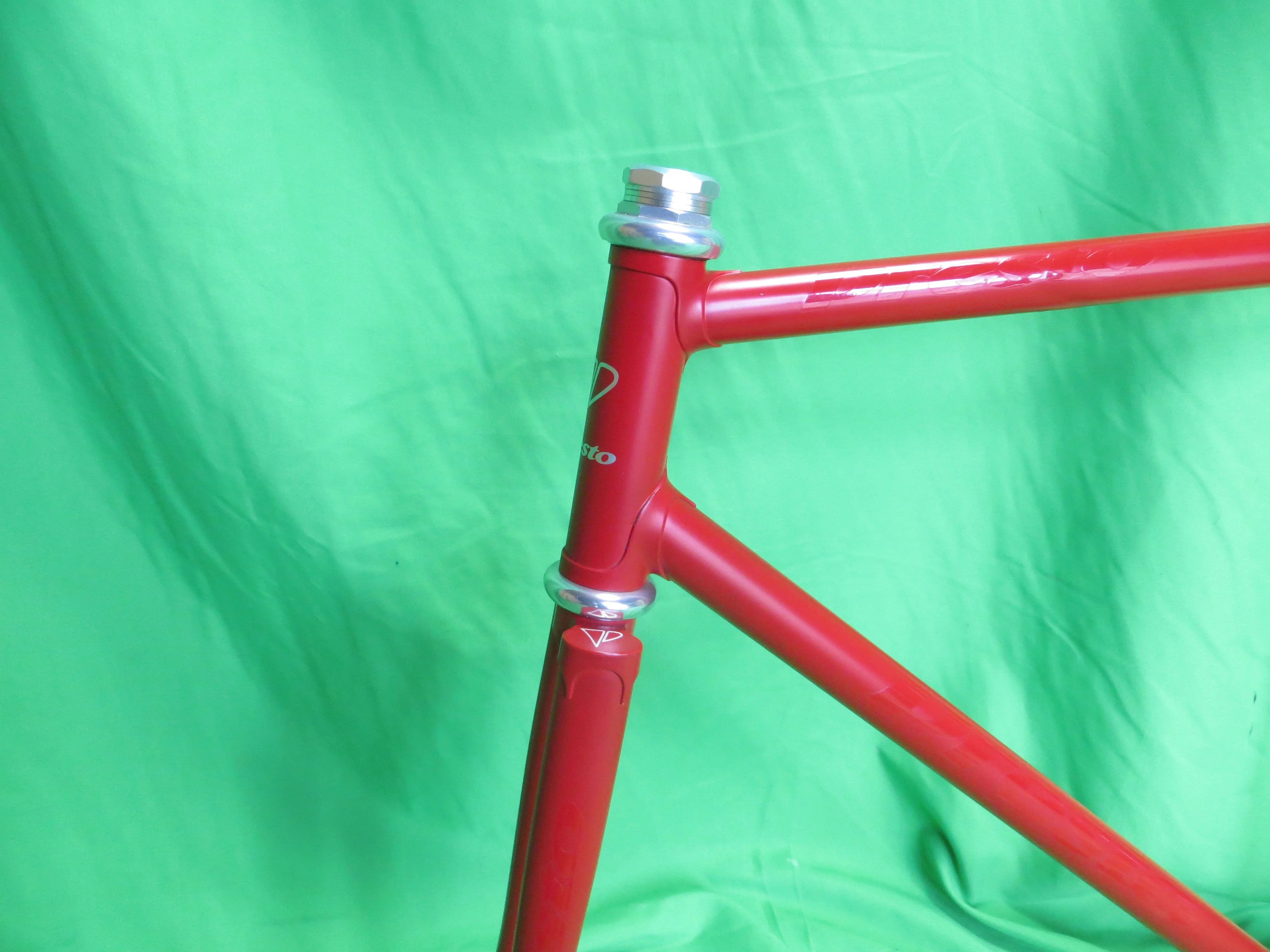 PRESTO // Matte Red // 52cm - Image 2
