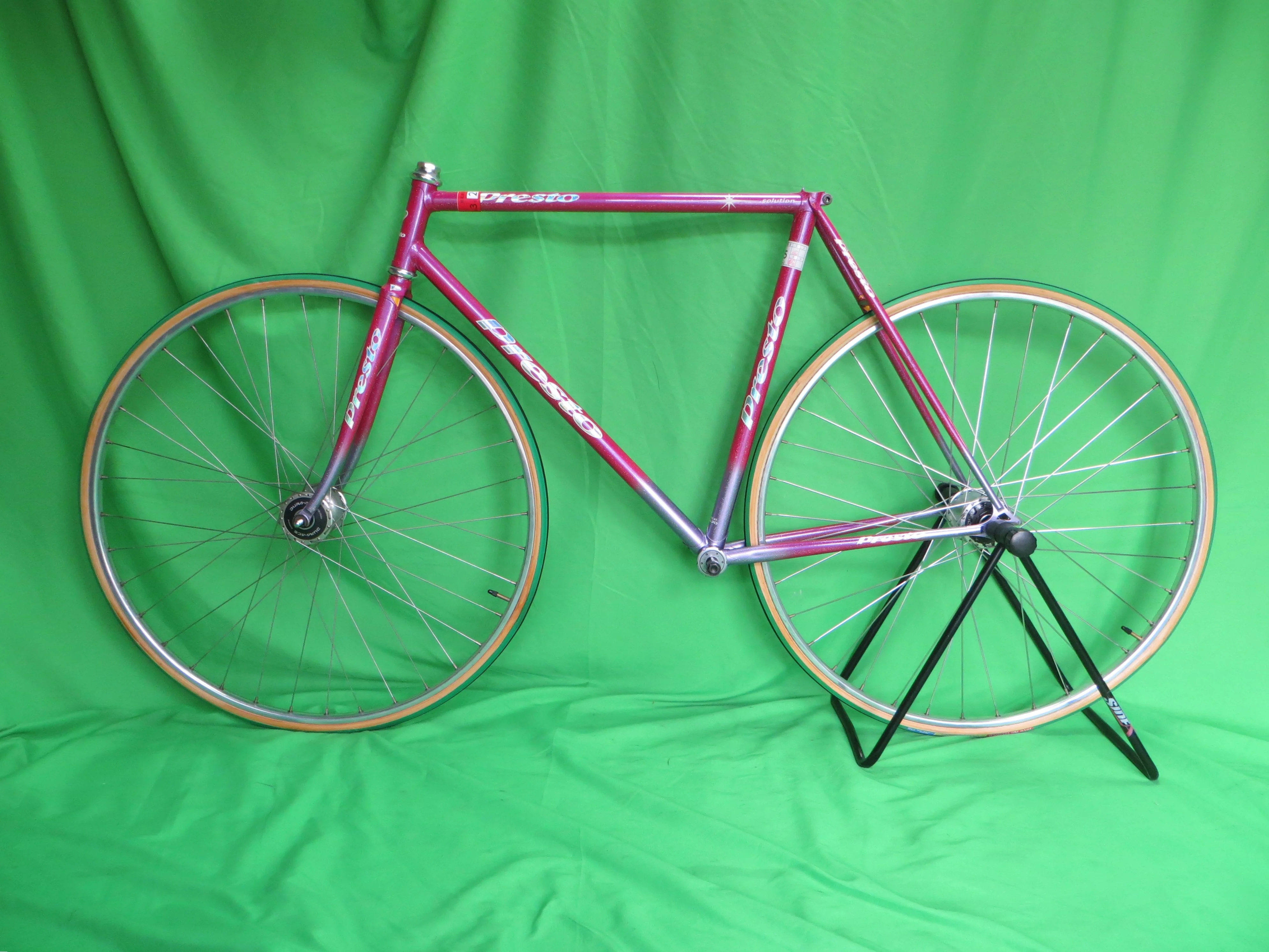 Presto // Ruby Metallic Light Purple Fade with Rainbow Flake // 52cm - Image 16
