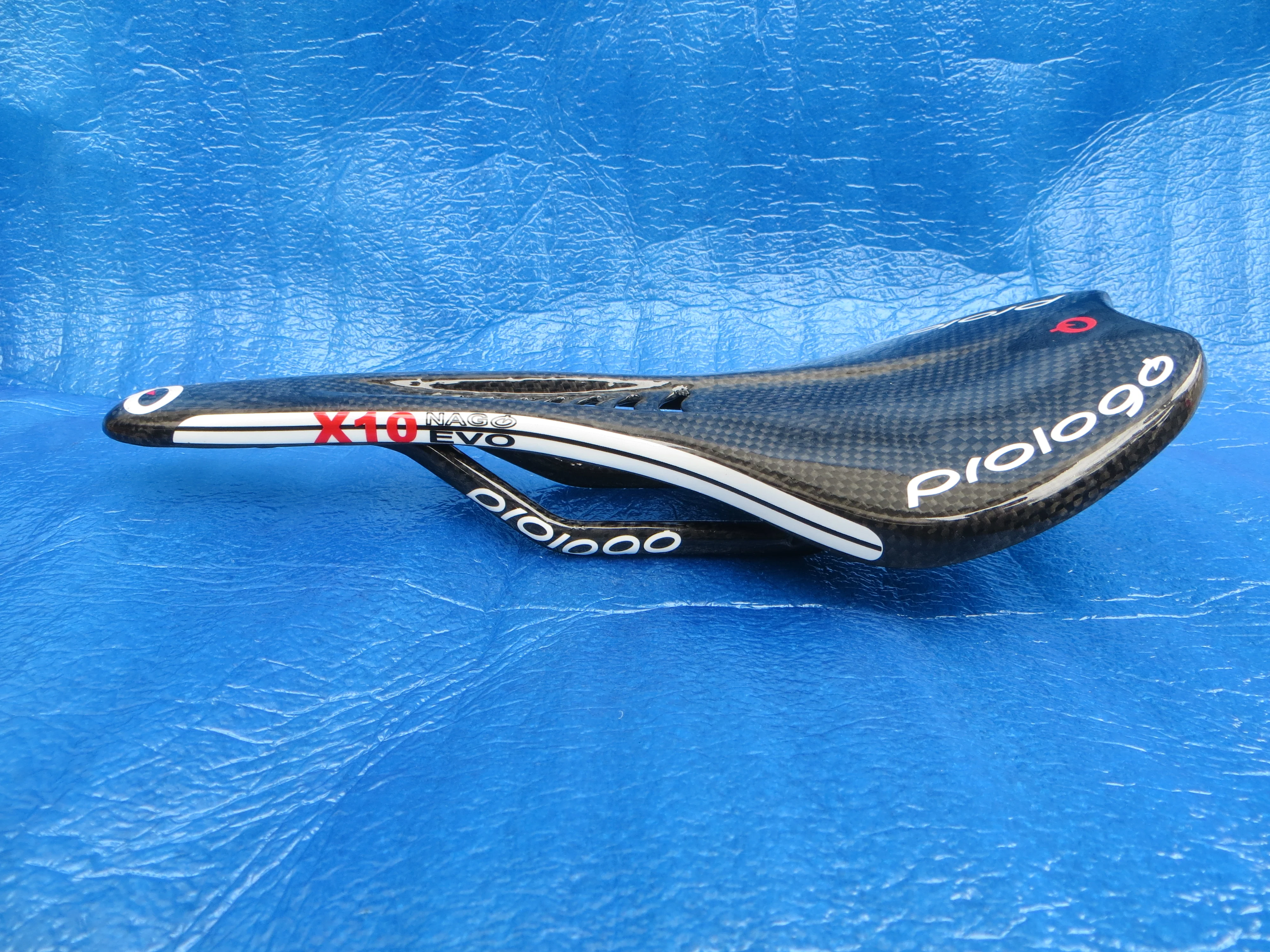 Prologo X10 Nago Evo Carbon Saddle 44mm Non NJS (25042007) - Image 3