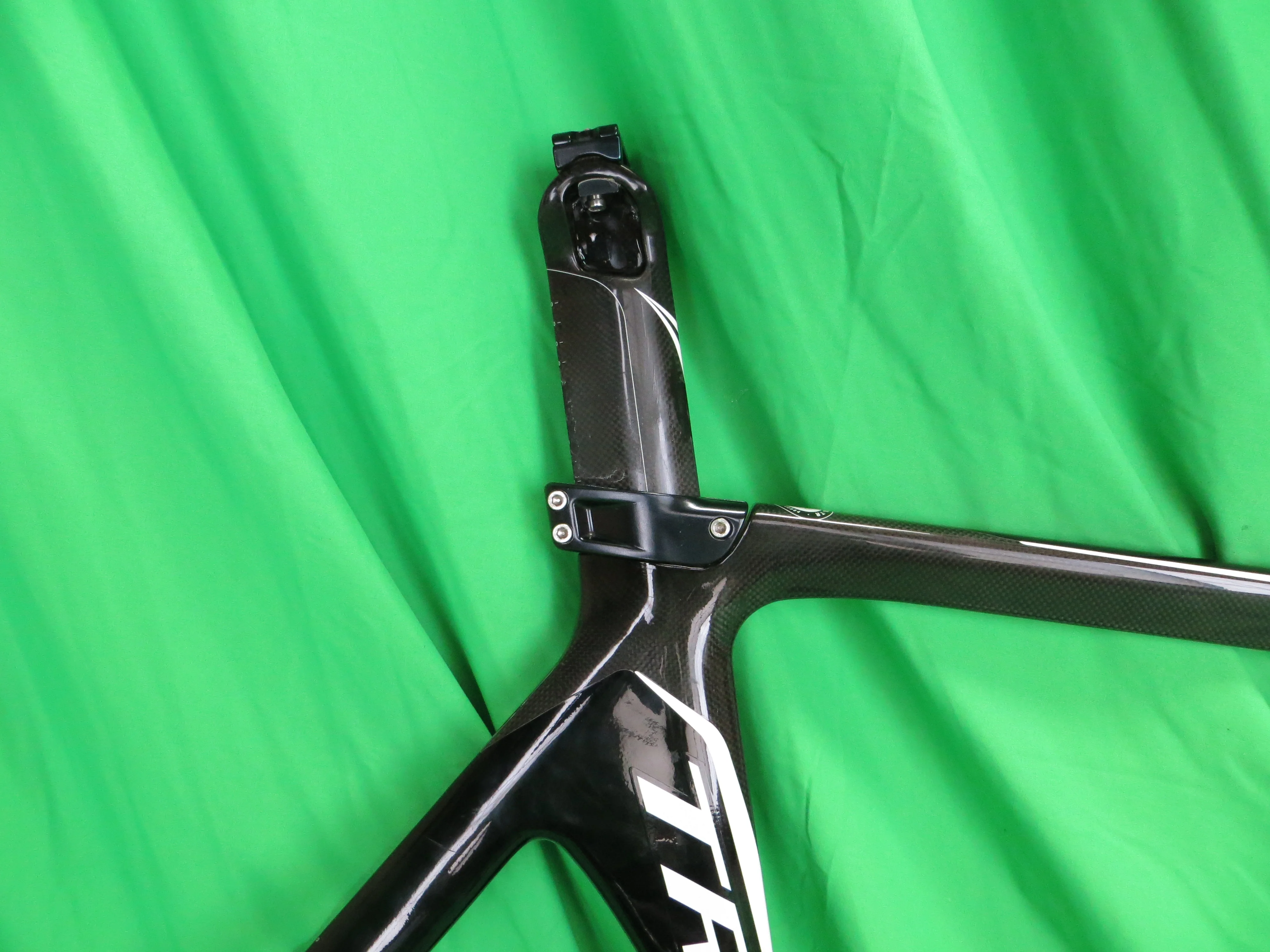 Rare! Anchor TR9 Carbon // Black // 49.5cm UCI NJS Approved - Image 12