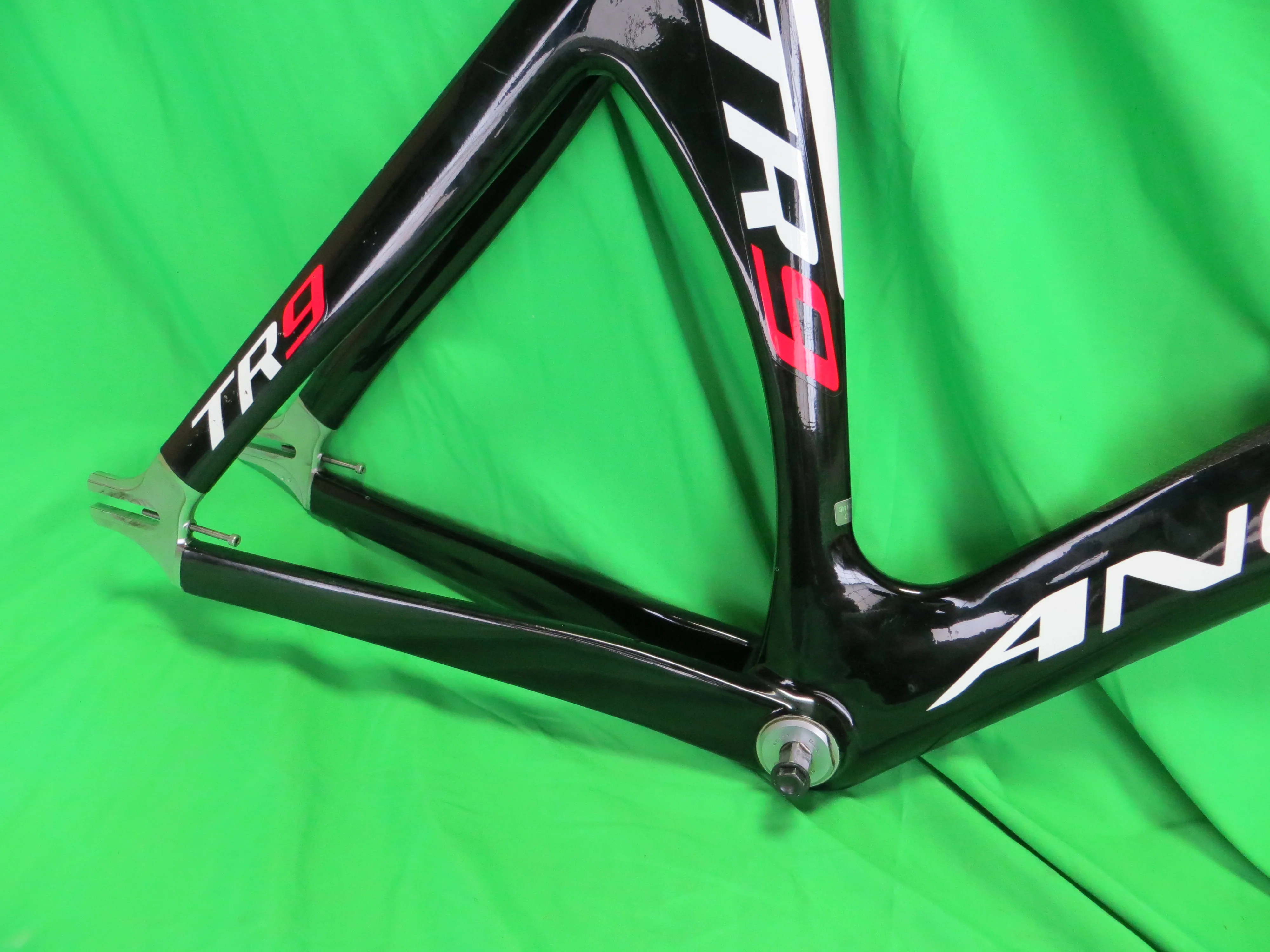 Rare! Anchor TR9 Carbon // Black // 49.5cm UCI NJS Approved - Image 14