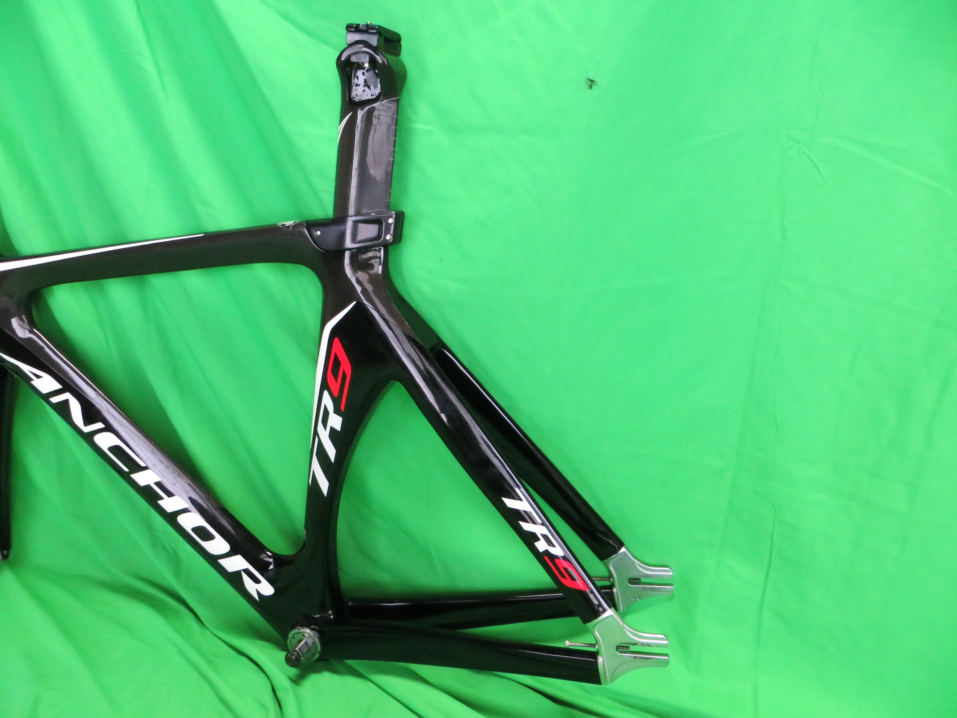 Rare! Anchor TR9 Carbon // Black // 49.5cm UCI NJS Approved - Image 8