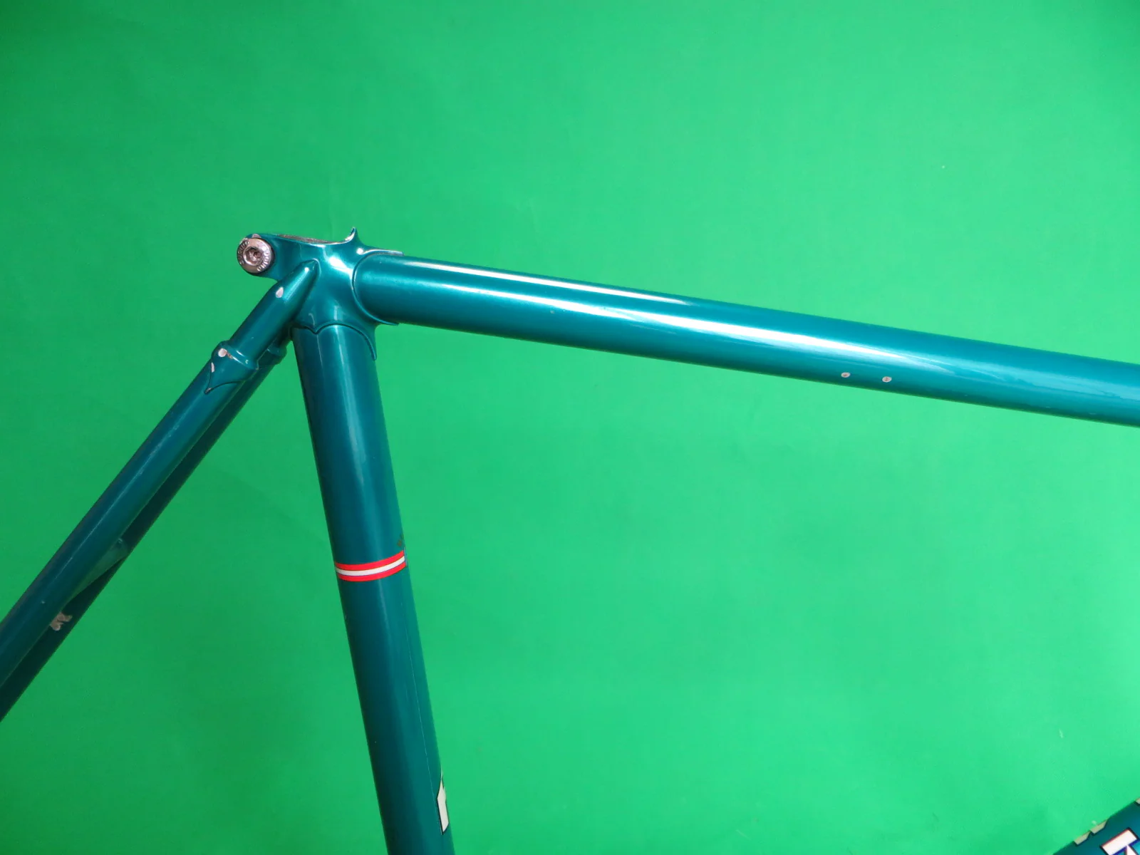 REMINTON // Greyish Emerald 1997 // 51.5cm - Image 12