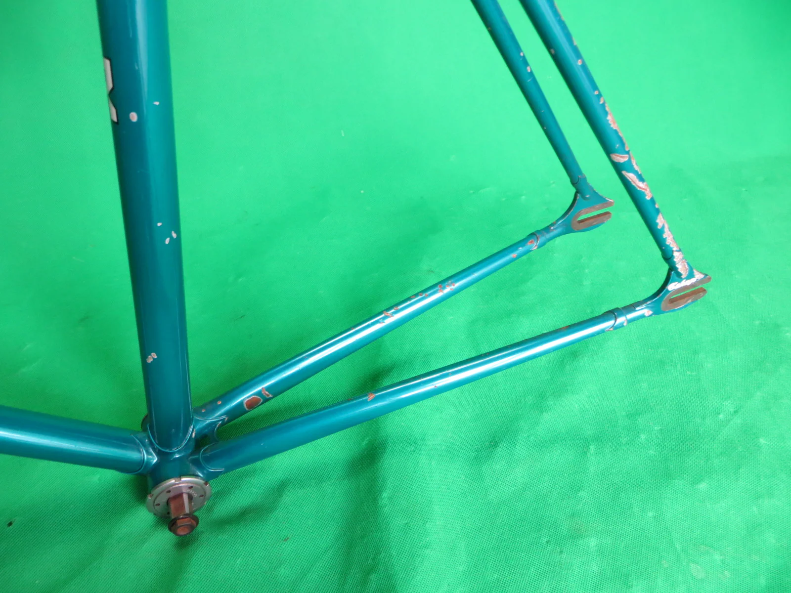 REMINTON // Greyish Emerald 1997 // 51.5cm - Image 7