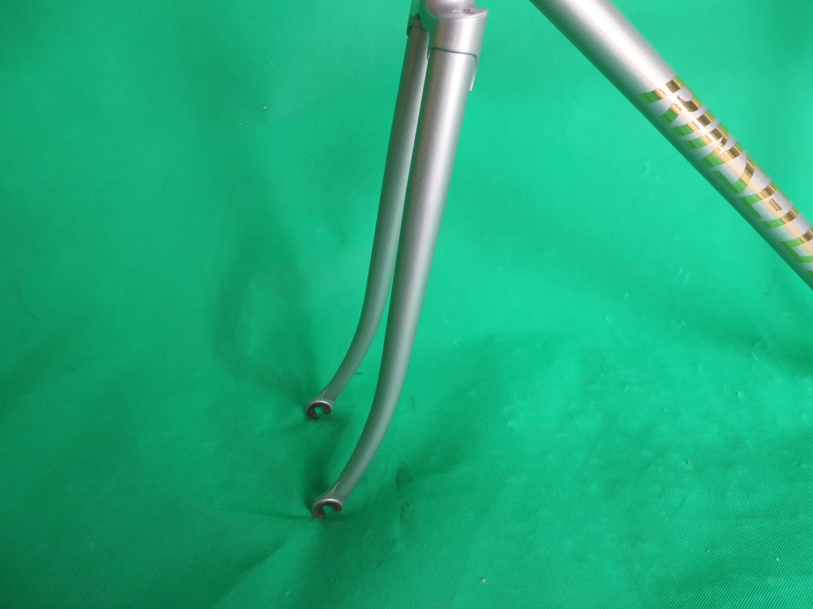 RINSEI LAB // Silver Gun-Metal Two Tone // 51cm - Image 3
