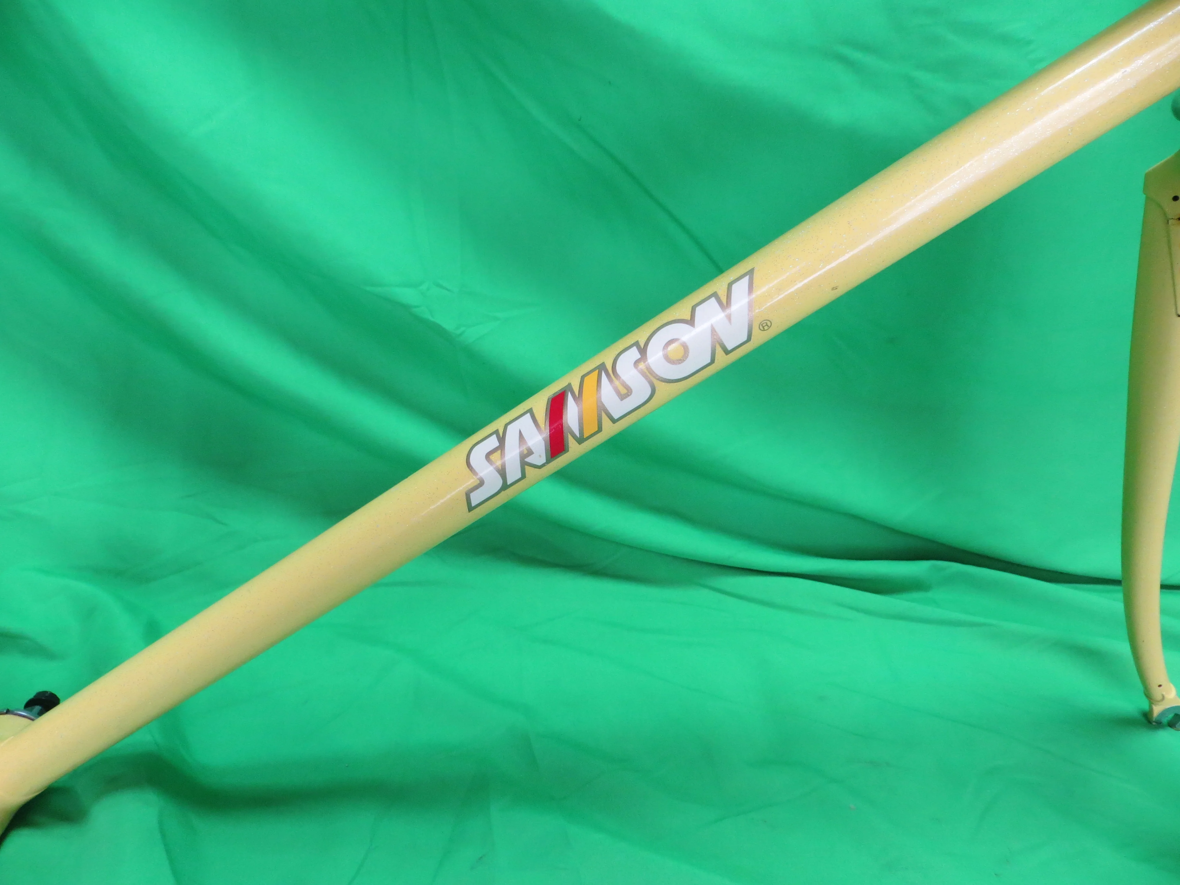 SAMSON Illusion // Yellow with rainbow flake // 50cm - Image 13