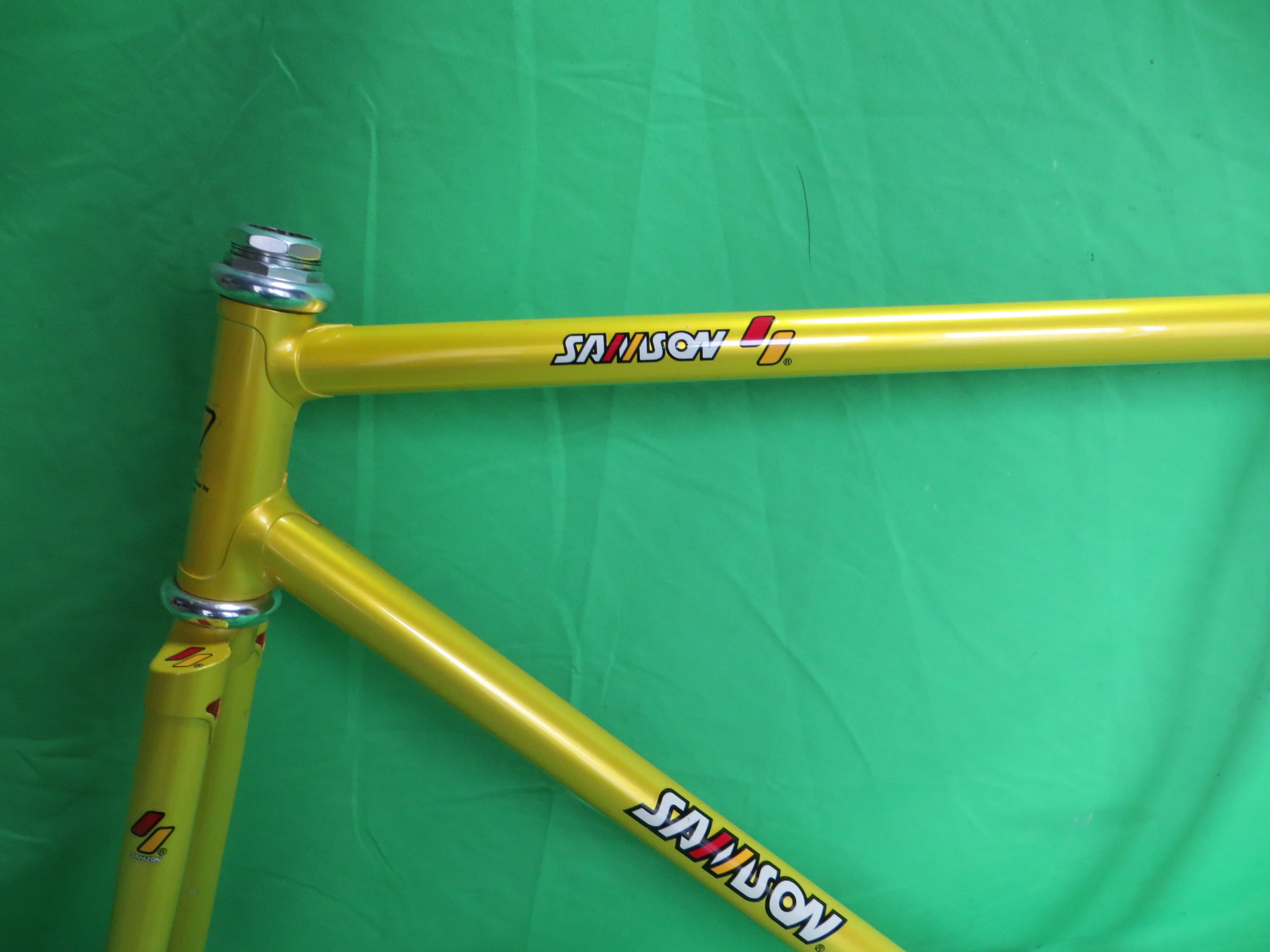 Samson Reynolds 853 // Yellow Metallic // 51cm - Image 4