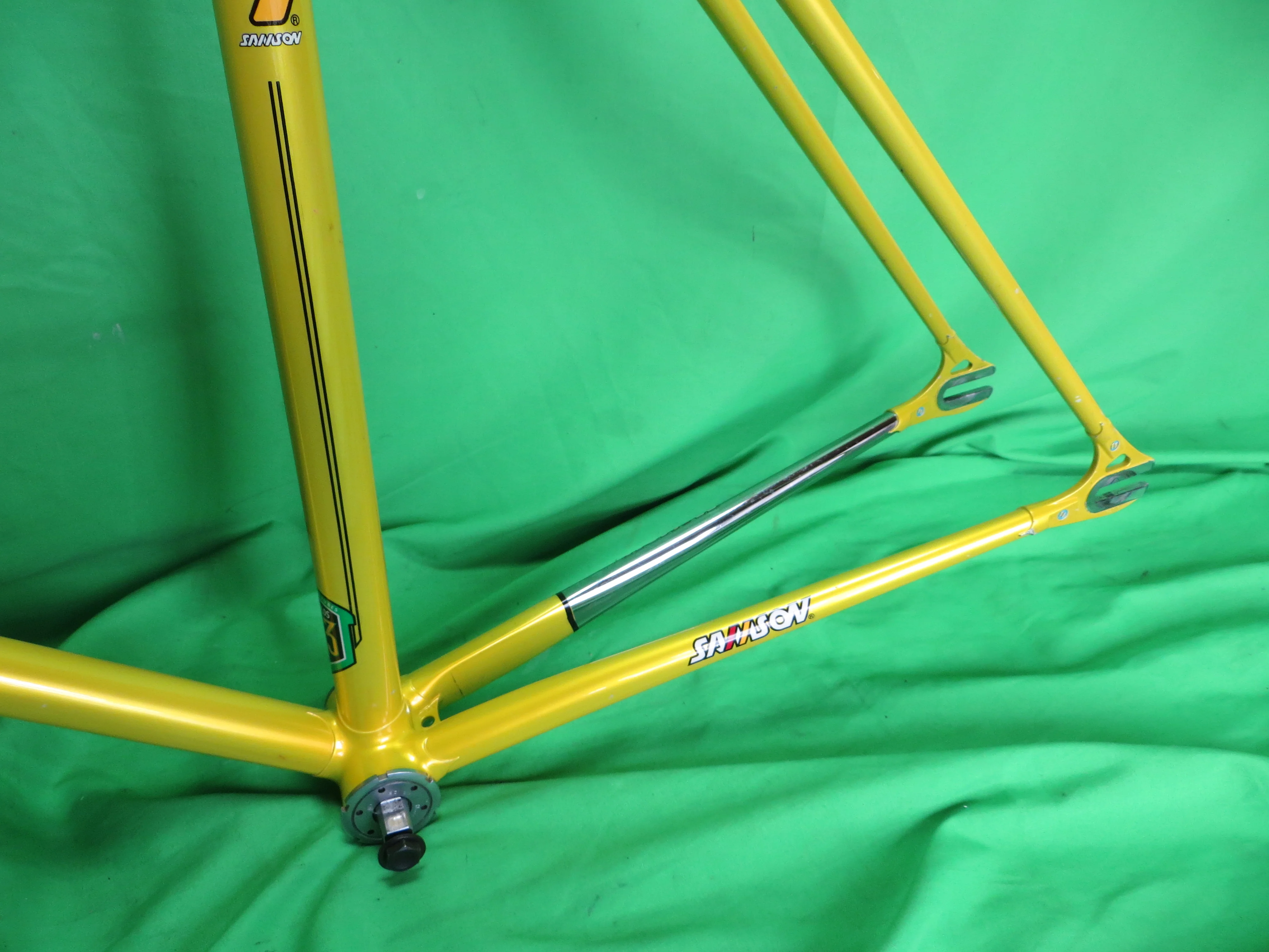 Samson Reynolds 853 // Yellow Metallic // 51cm - Image 7