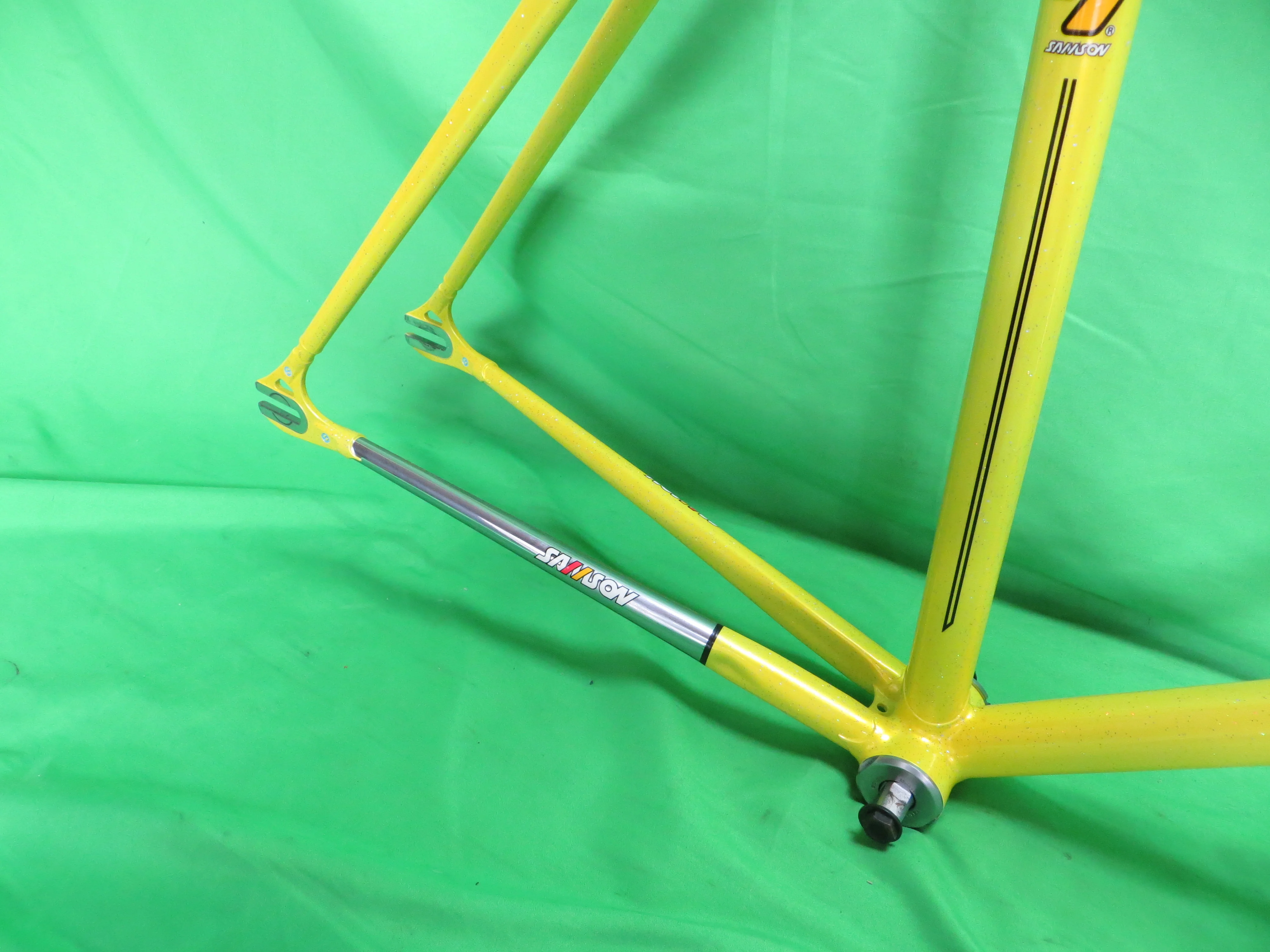 Samson // Lemon Yellow with Rainbow Flake // 51cm - Image 16