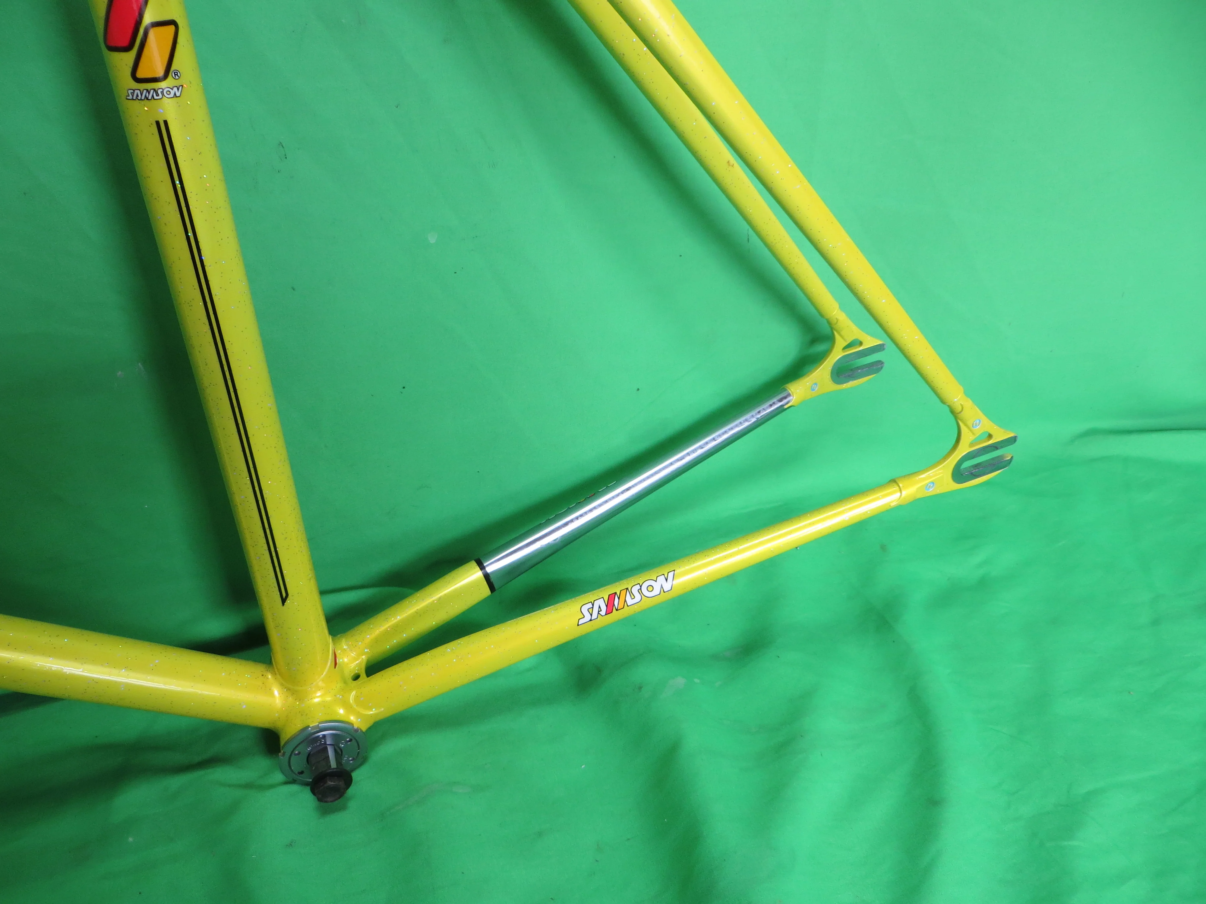 Samson // Lemon Yellow with Rainbow Flake // 51cm - Image 8