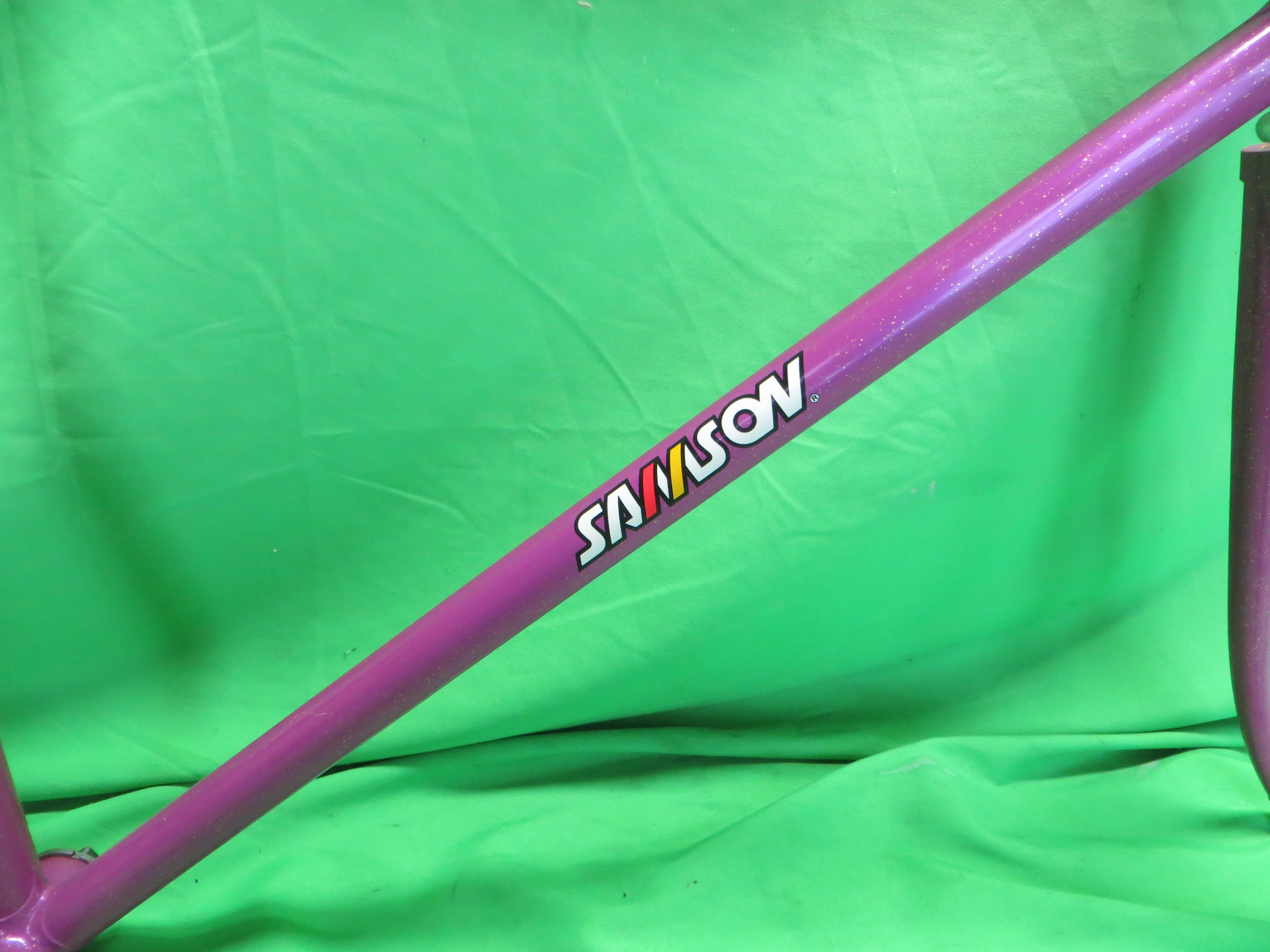 90's Samson// Purplish Pink with Gold Flake // 49.5cm - Image 13