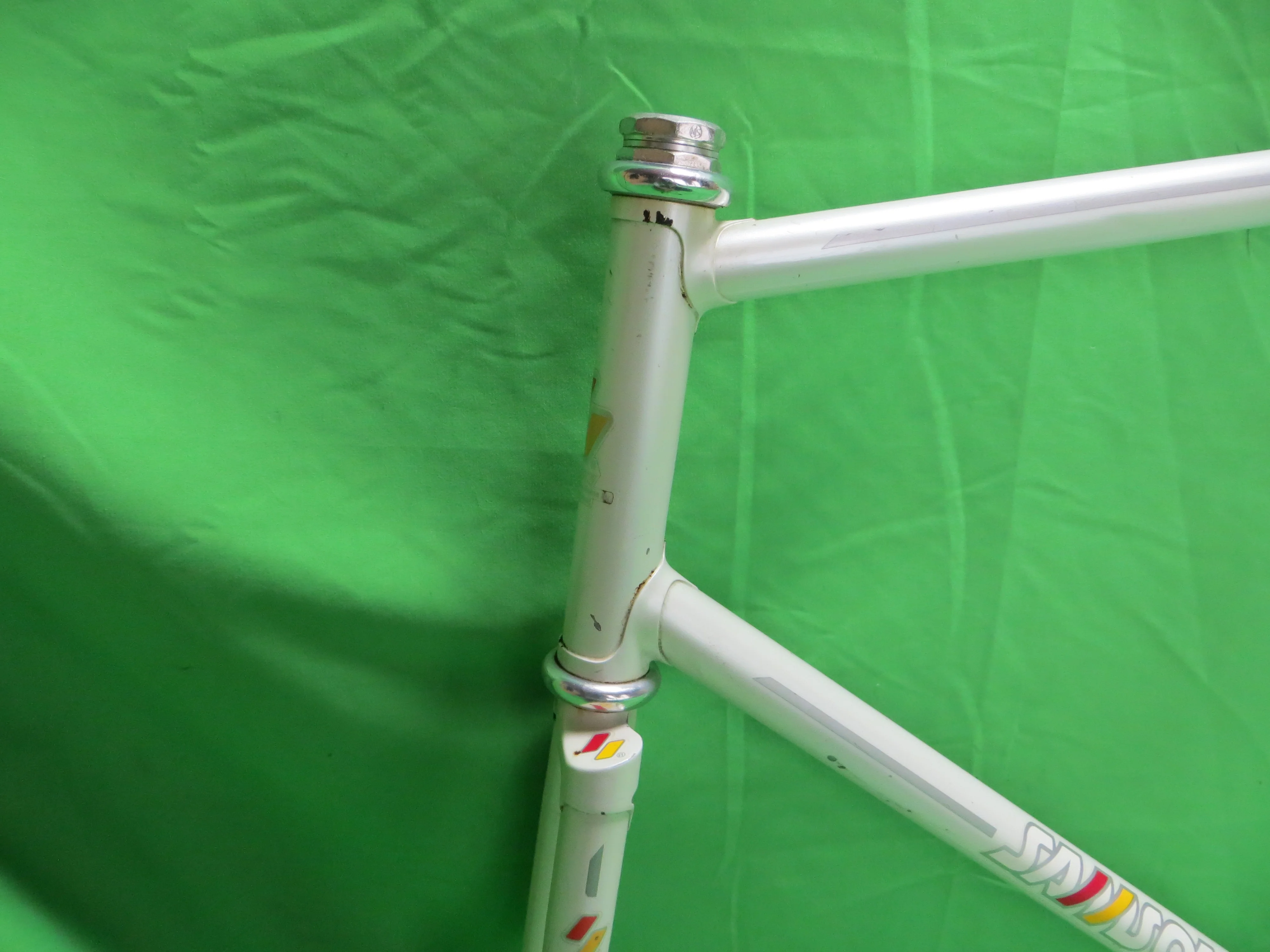 Samson// White // 57.5cm - Image 2