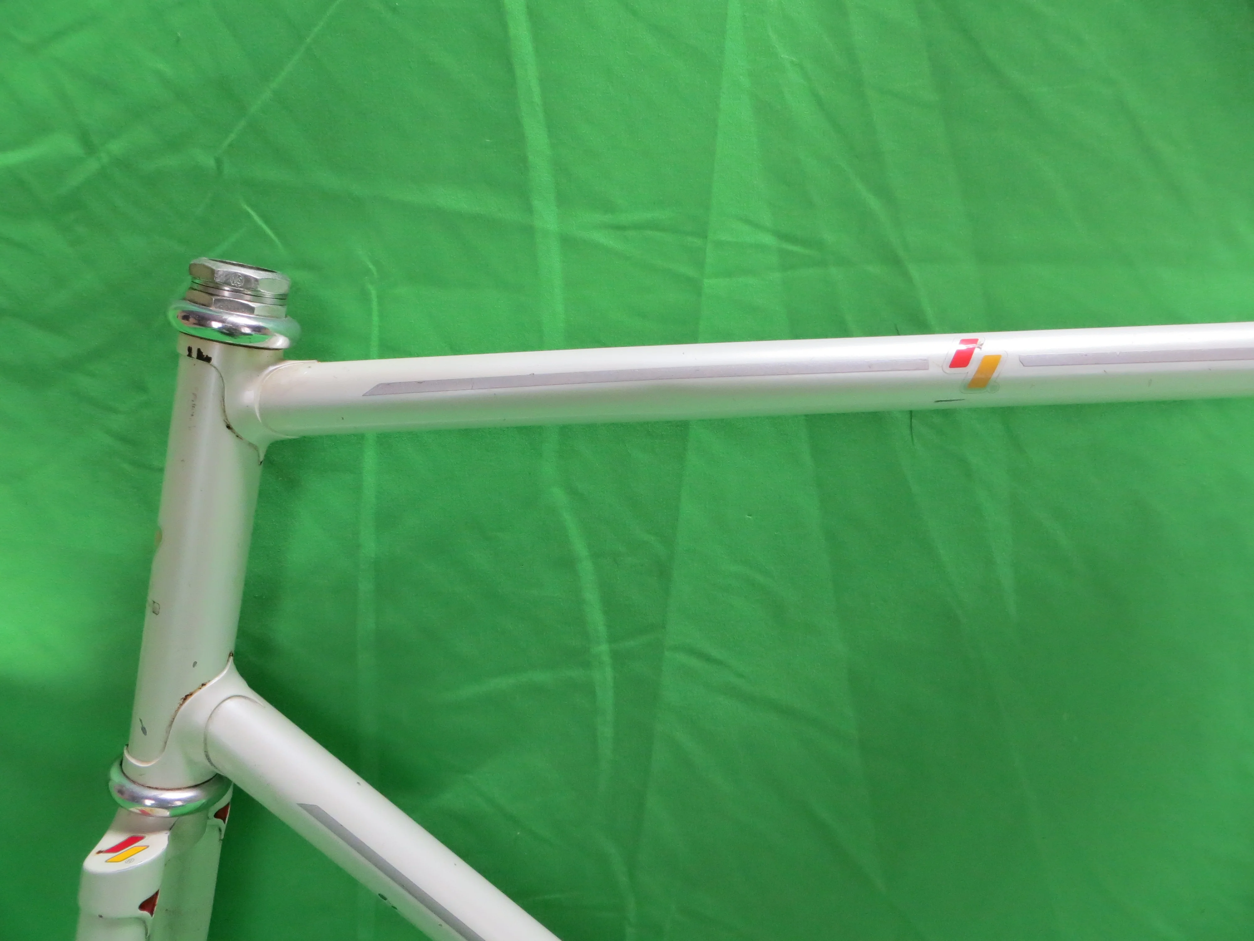 Samson// White // 57.5cm - Image 4