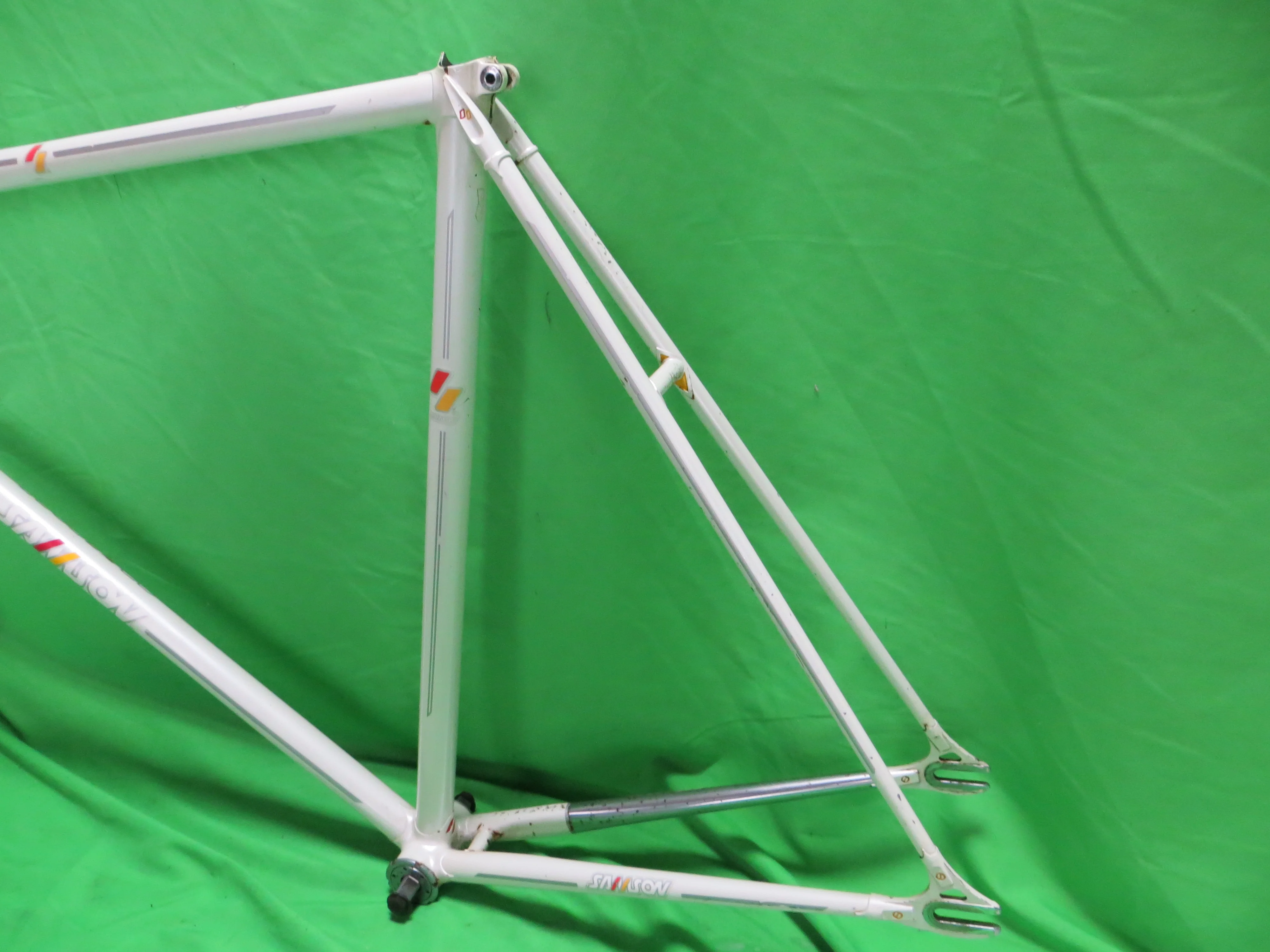 Samson// White // 57.5cm - Image 9