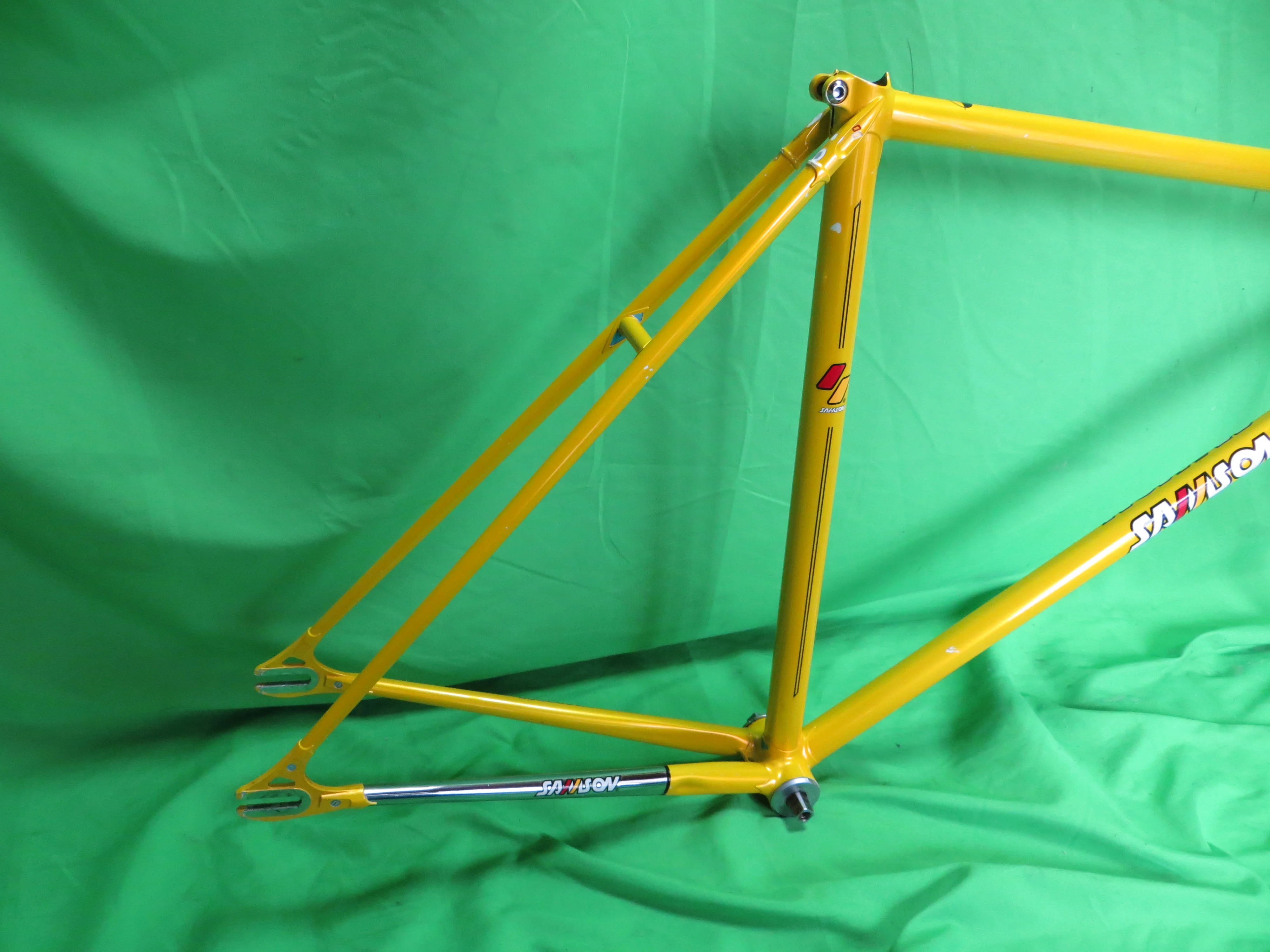 Samson // Yellow Metallic // 51cm - Image 15