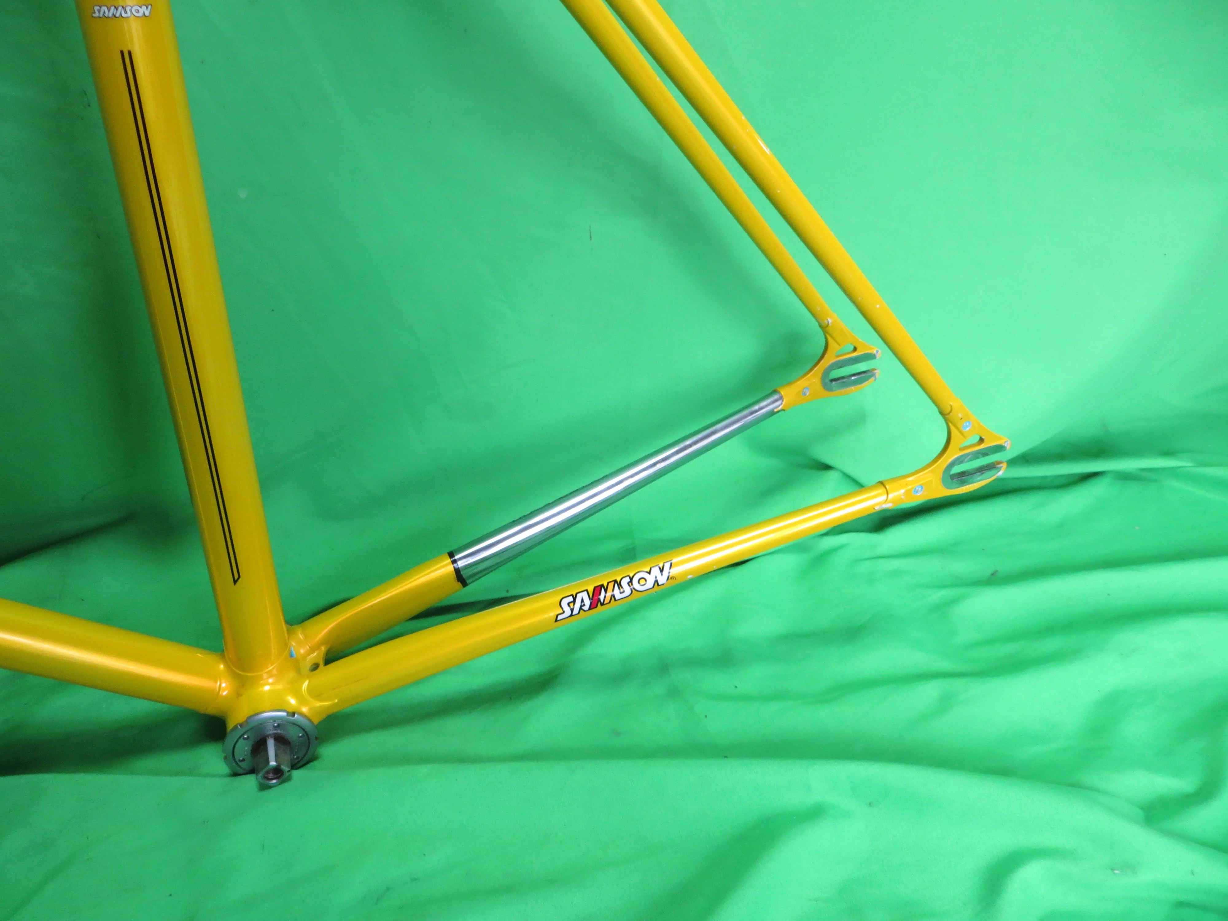 Samson // Yellow Metallic // 51cm - Image 7