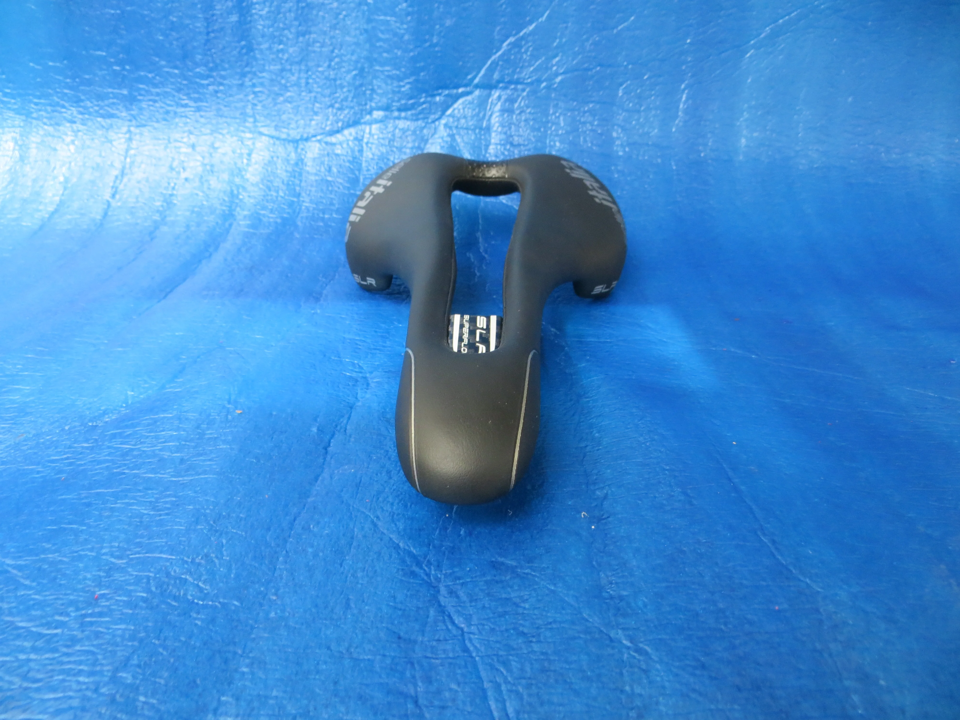 Selle ITALIA SLR Superflow 44mm Rail PADDED Saddle NJS Approved Manganese Rail (24110208) - Image 2