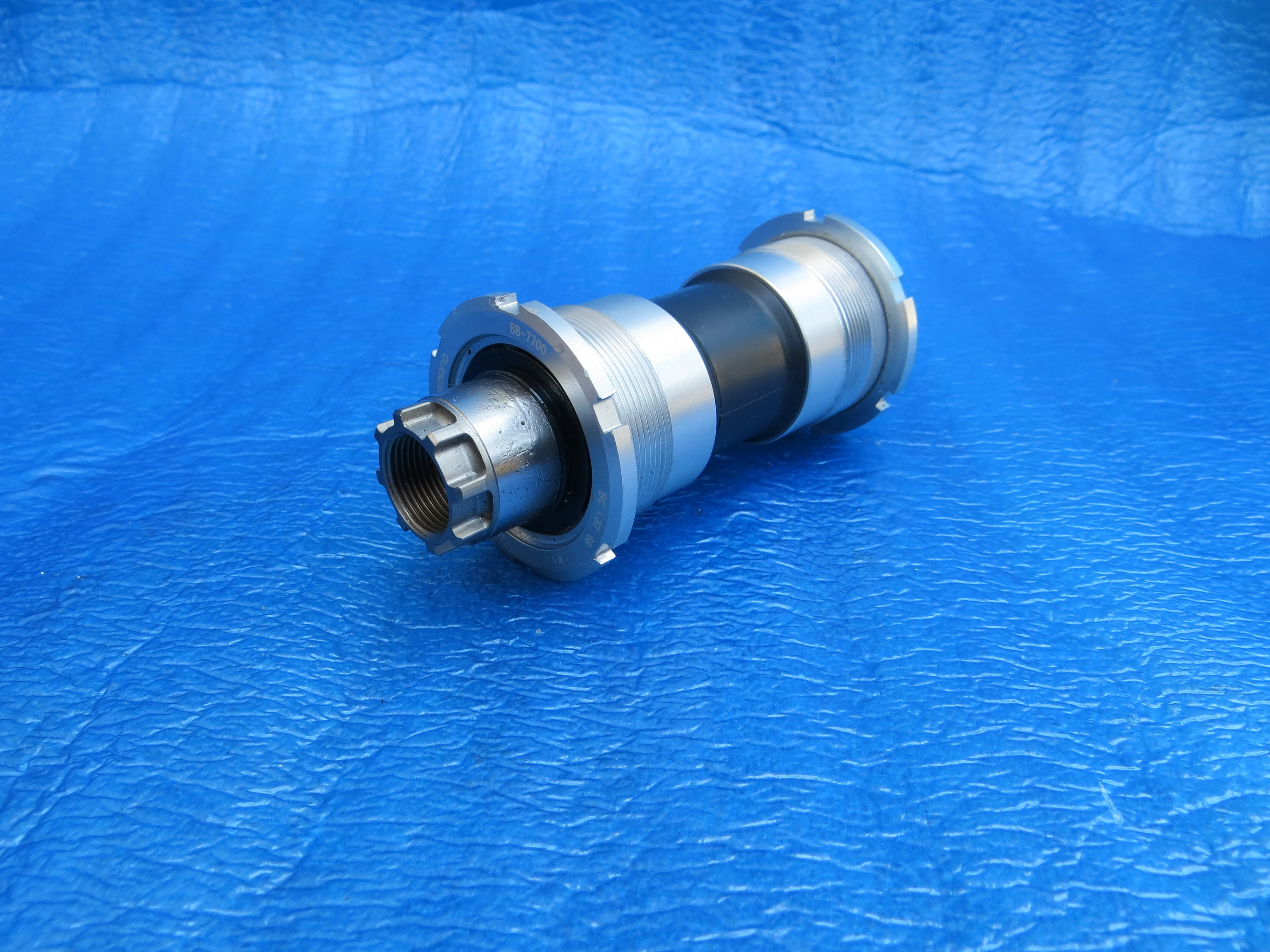 Shimano BB-7700 NJS Bottom Bracket 68mm-109.5mm (26041924) - Image 3