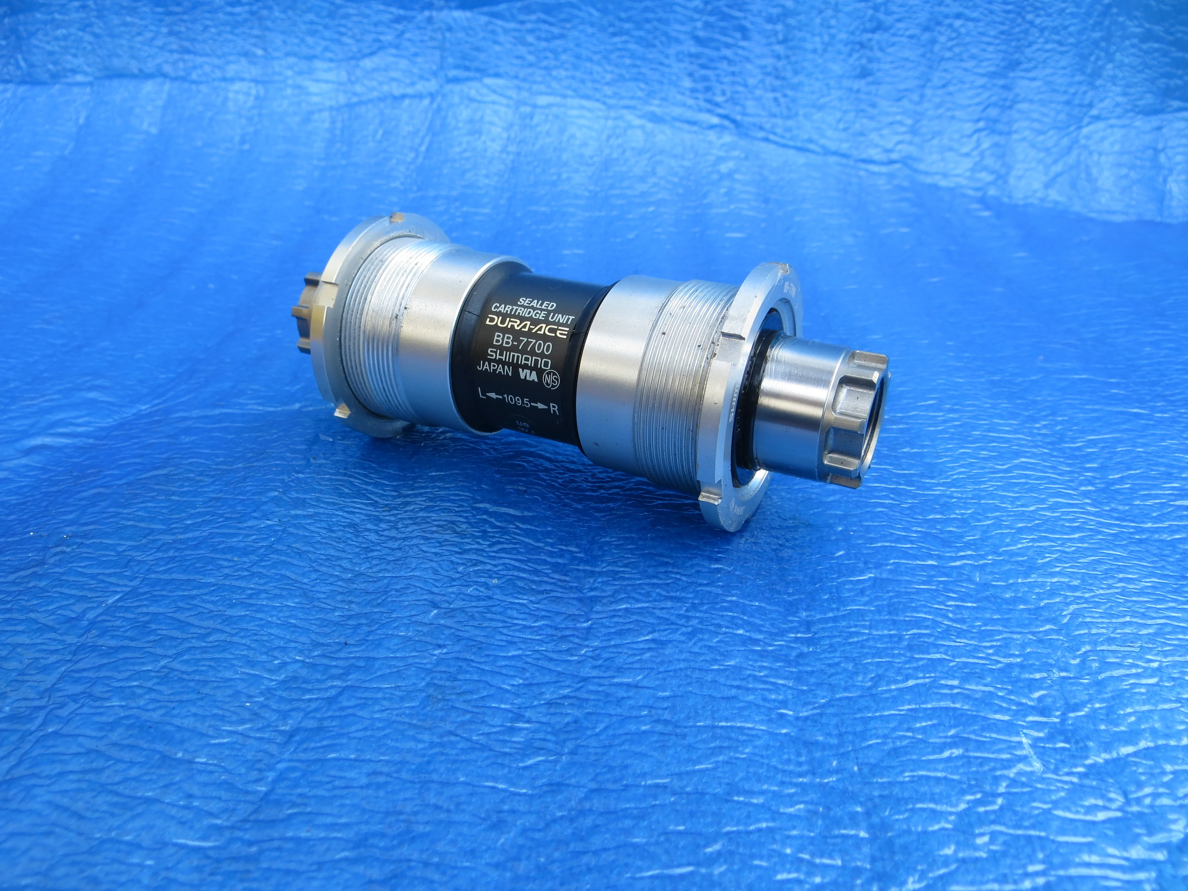 Shimano BB-7700 NJS Bottom Bracket 68mm-109.5mm (26041924) - Image 4