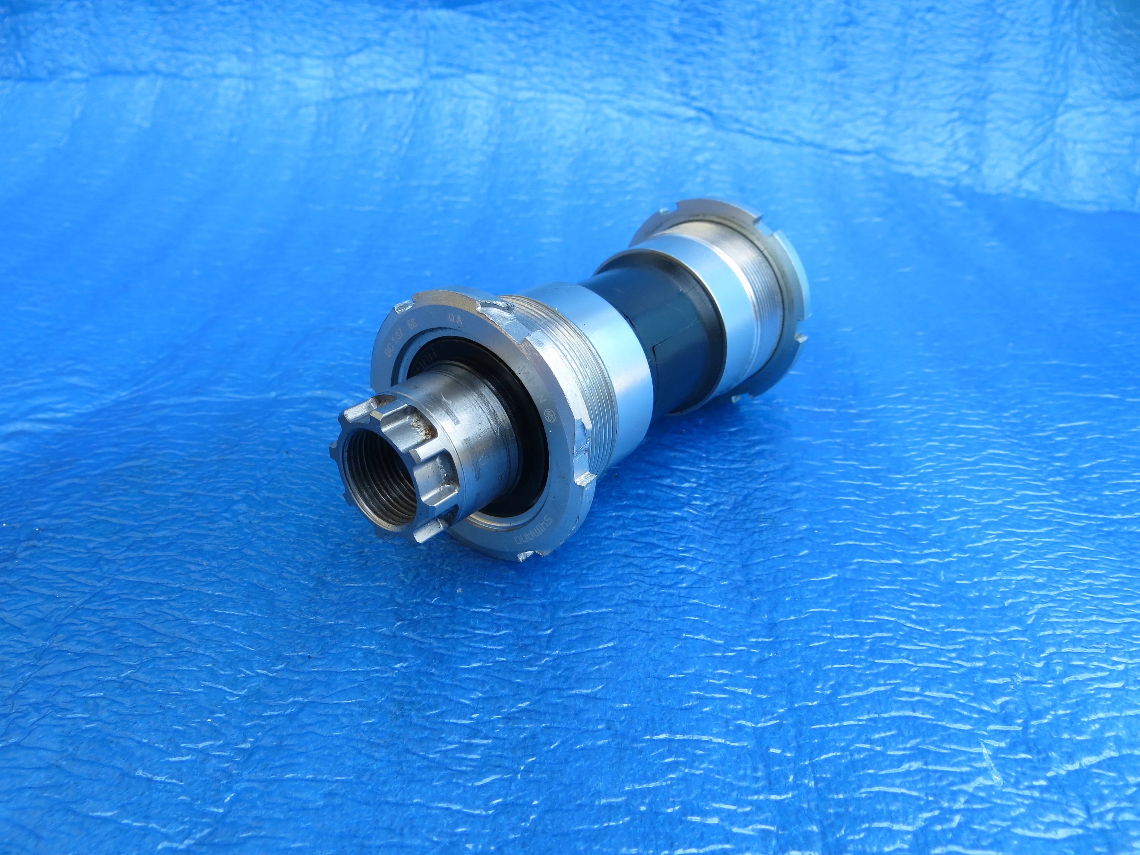 Shimano BB-7700  NJS Bottom Bracket 68mm-109.5mm (26041925) - Image 3