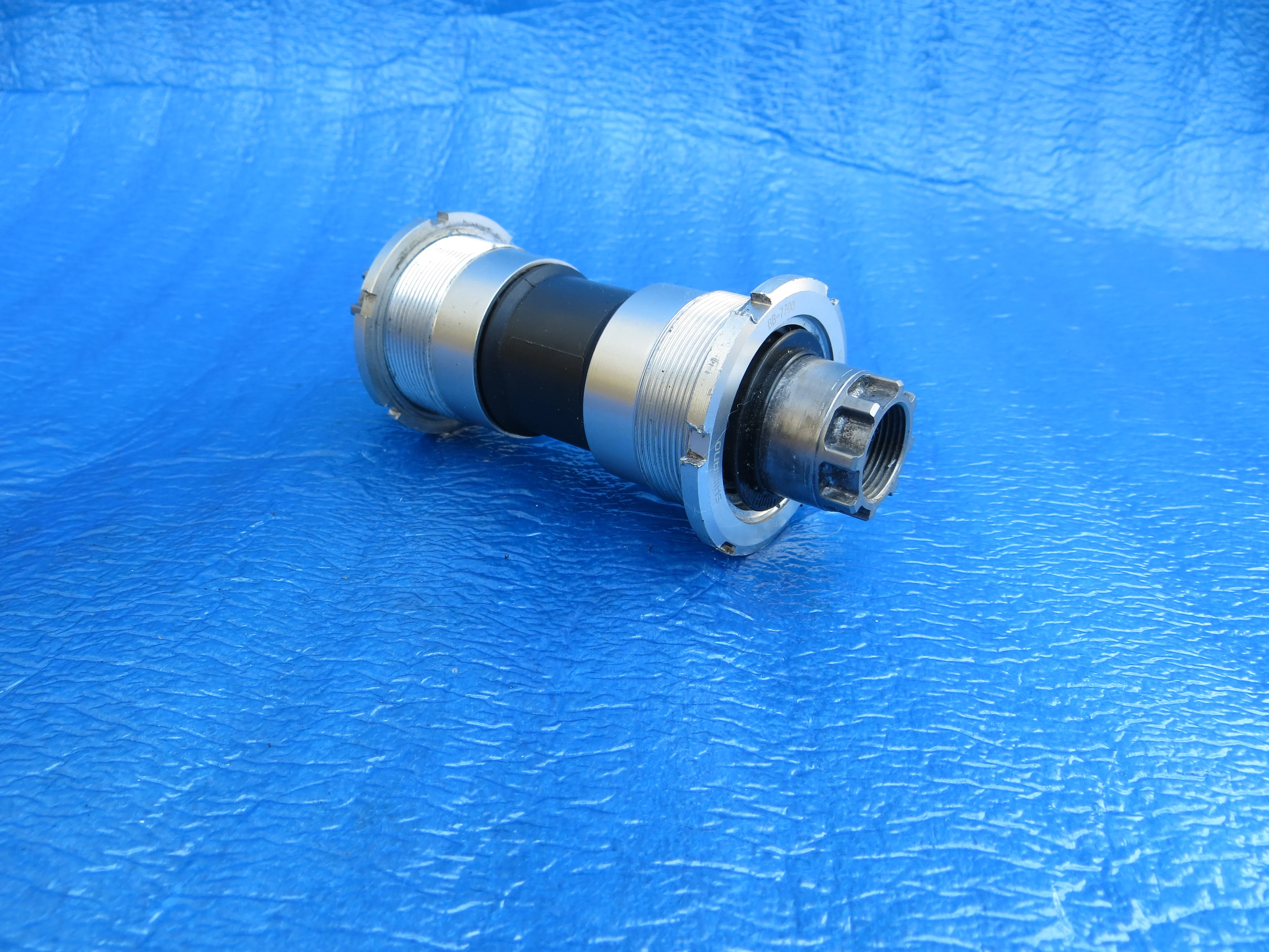 Shimano BB-7700  NJS Bottom Bracket 68mm-109.5mm (26041926) - Image 2