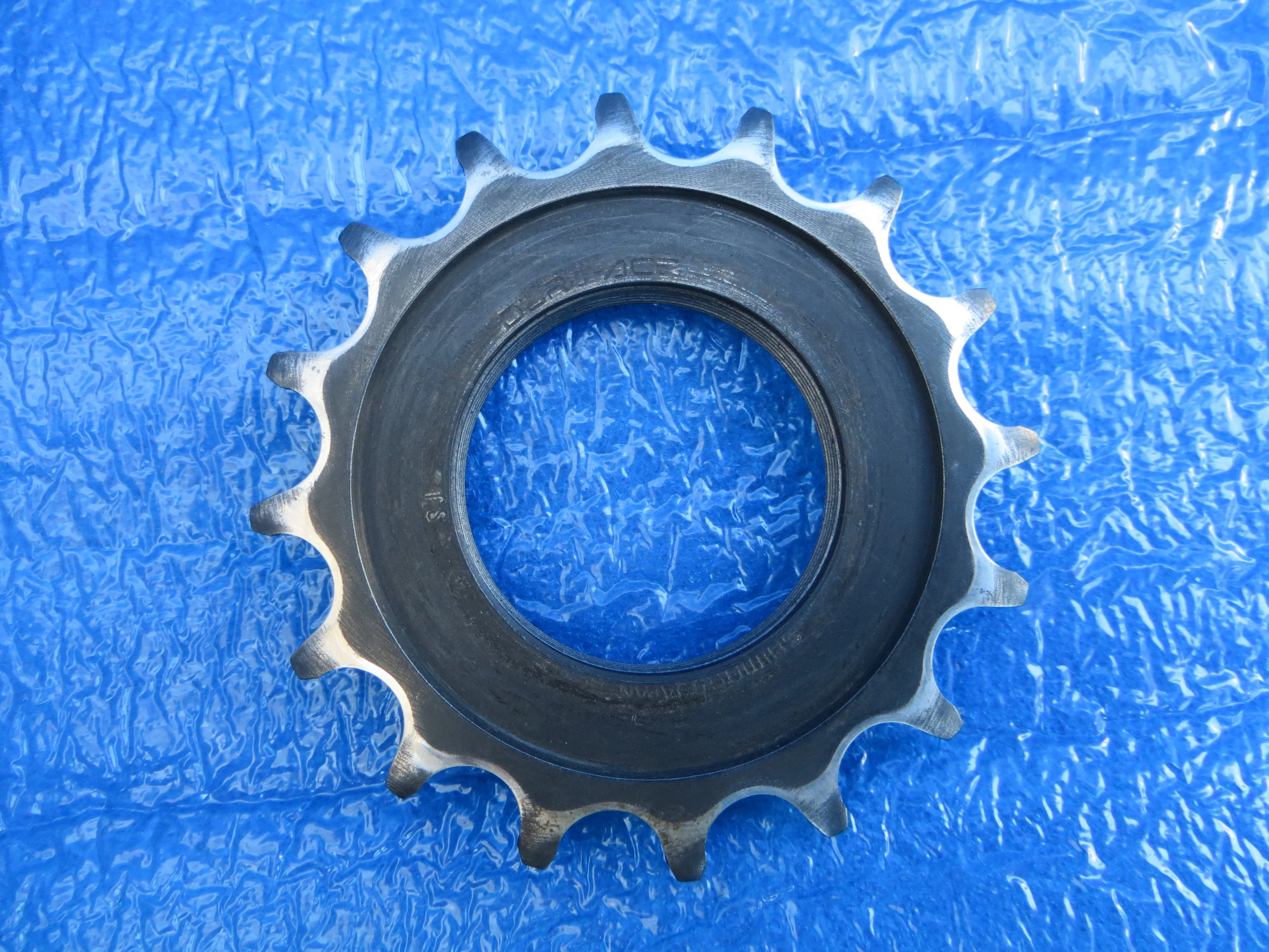 Shimano Dura Ace 16T 1/8" NJS Cog (26011214)