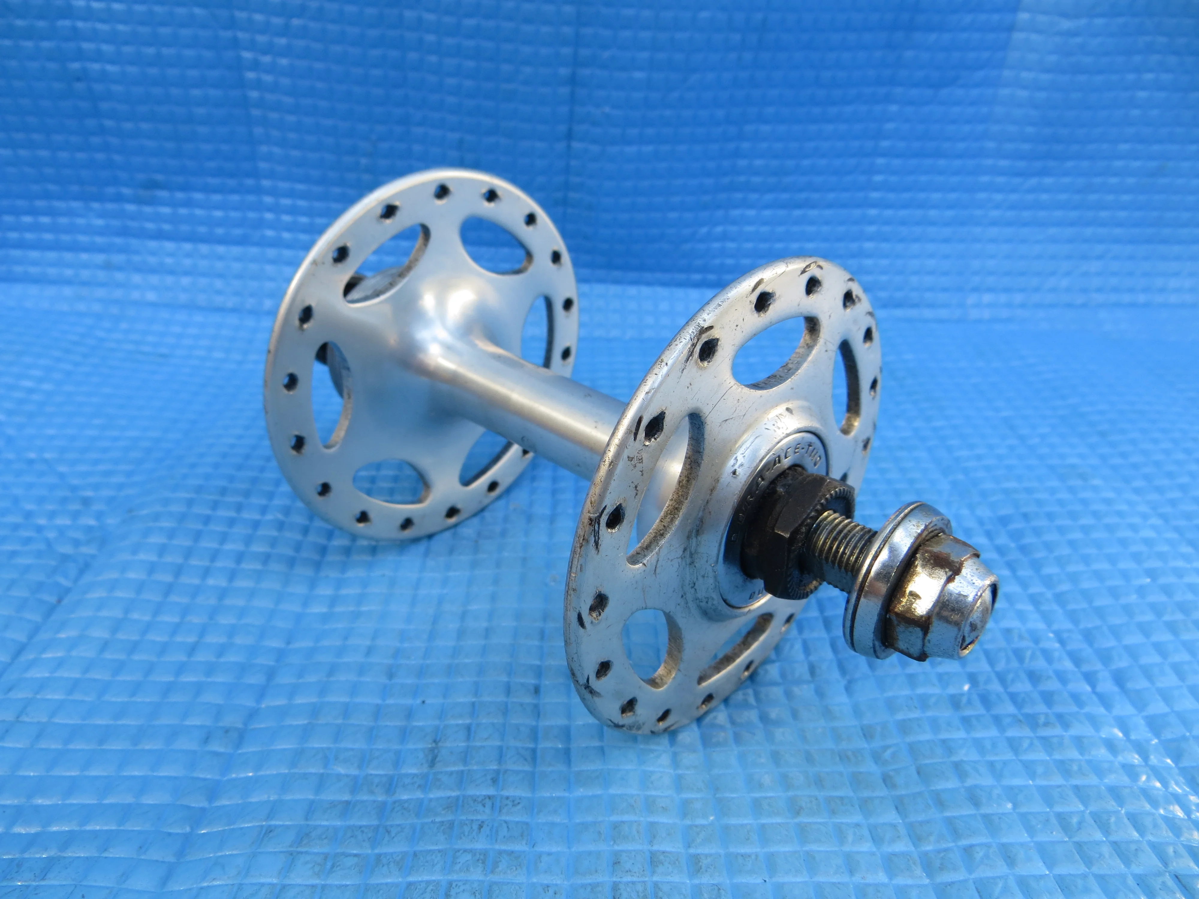 Shimano Dura Ace HB-7520 36H 110mm Rear Hub NJS One Sided Fixed (22100203) - Image 2