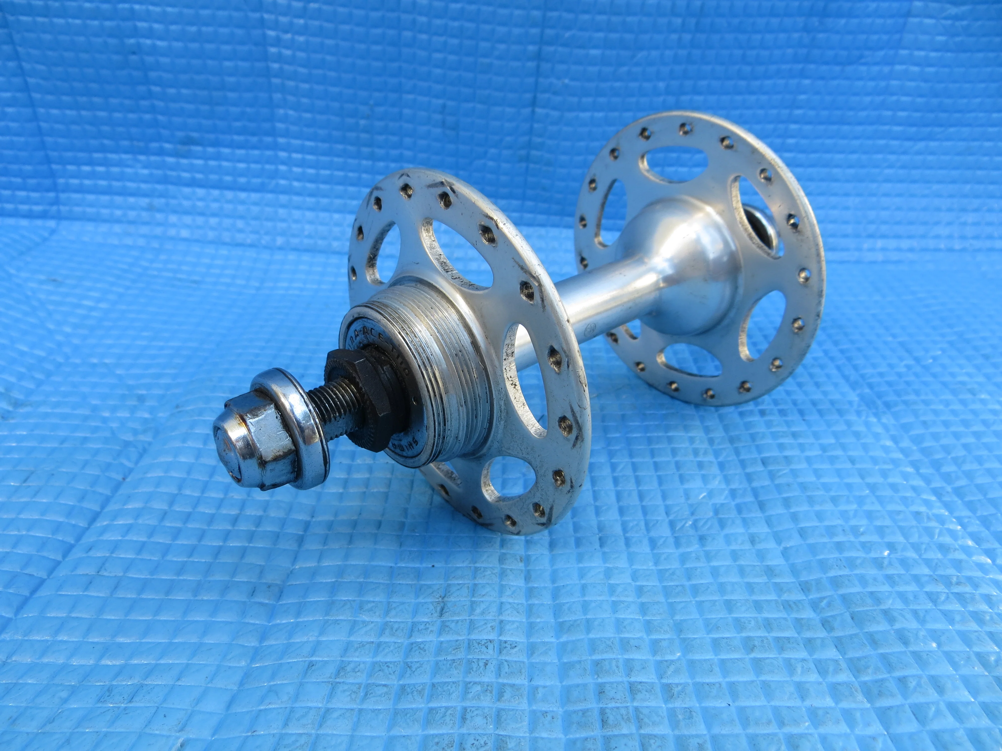 Shimano Dura Ace HB-7520 36H 110mm Rear Hub NJS One Sided Fixed (22100203) - Image 3