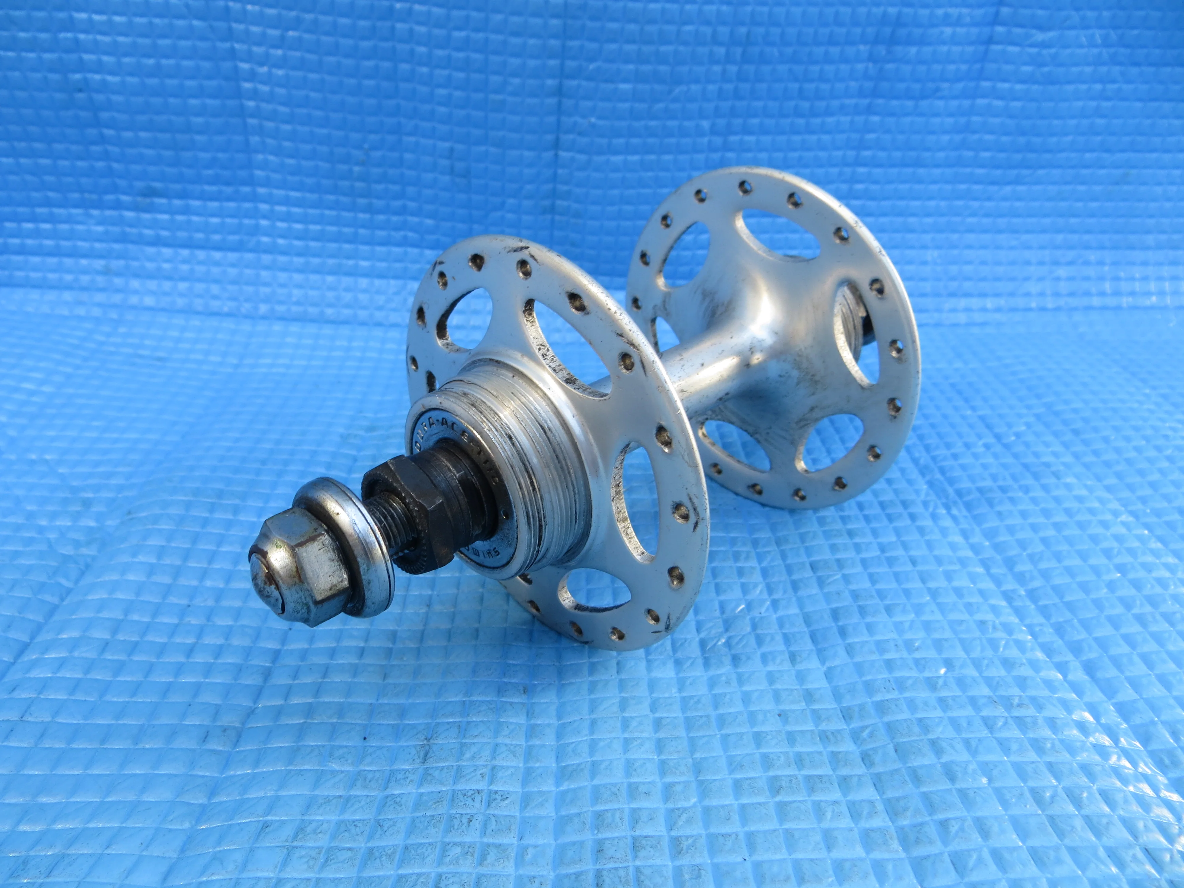 Shimano Dura Ace HB-7520 36H 120mm Rear Hub NJS (22100202) - Image 3