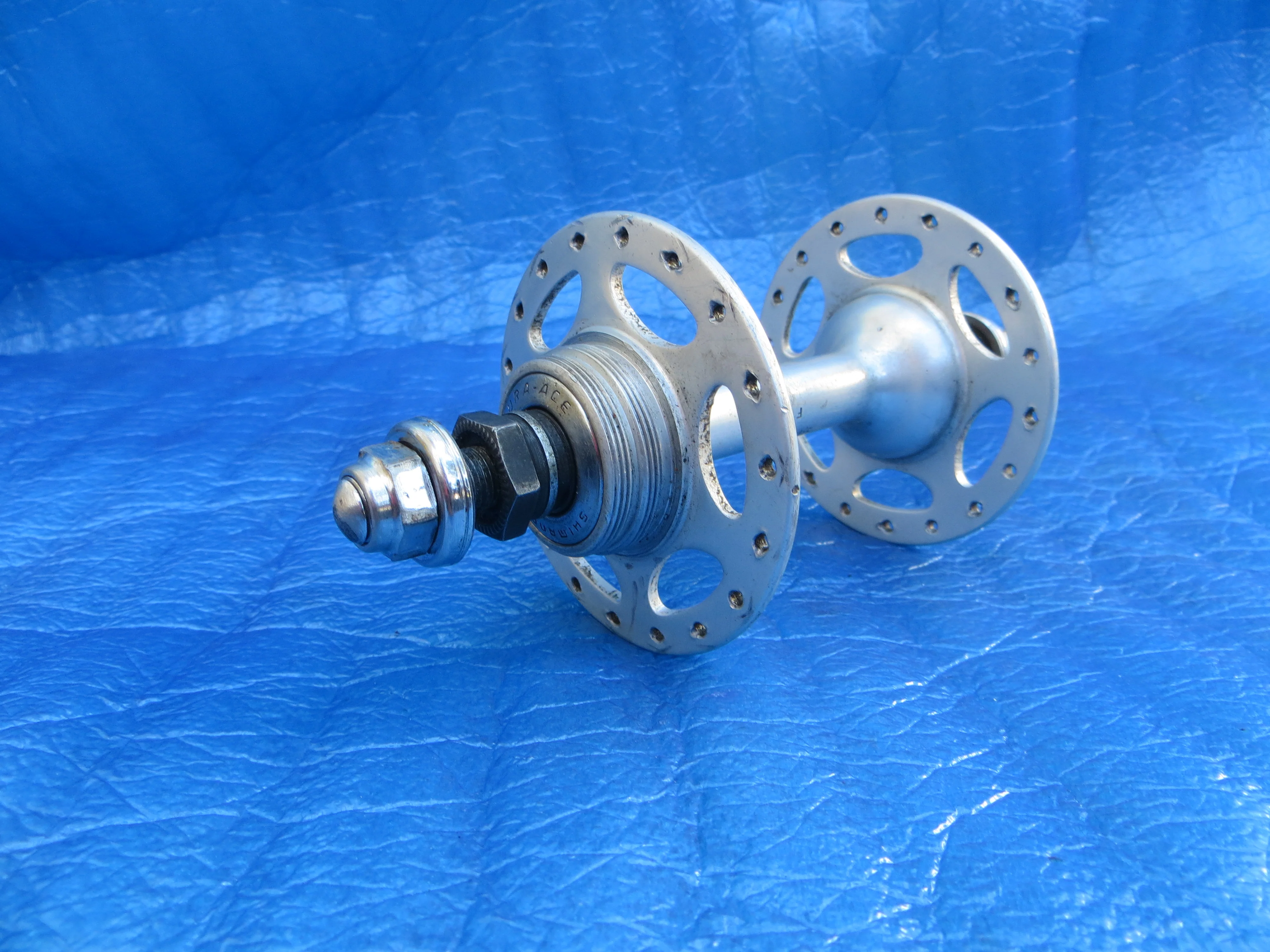 Shimano Dura Ace HB-7520 36H 120mm Rear Hub NJS One Sided Fixed (25120405)