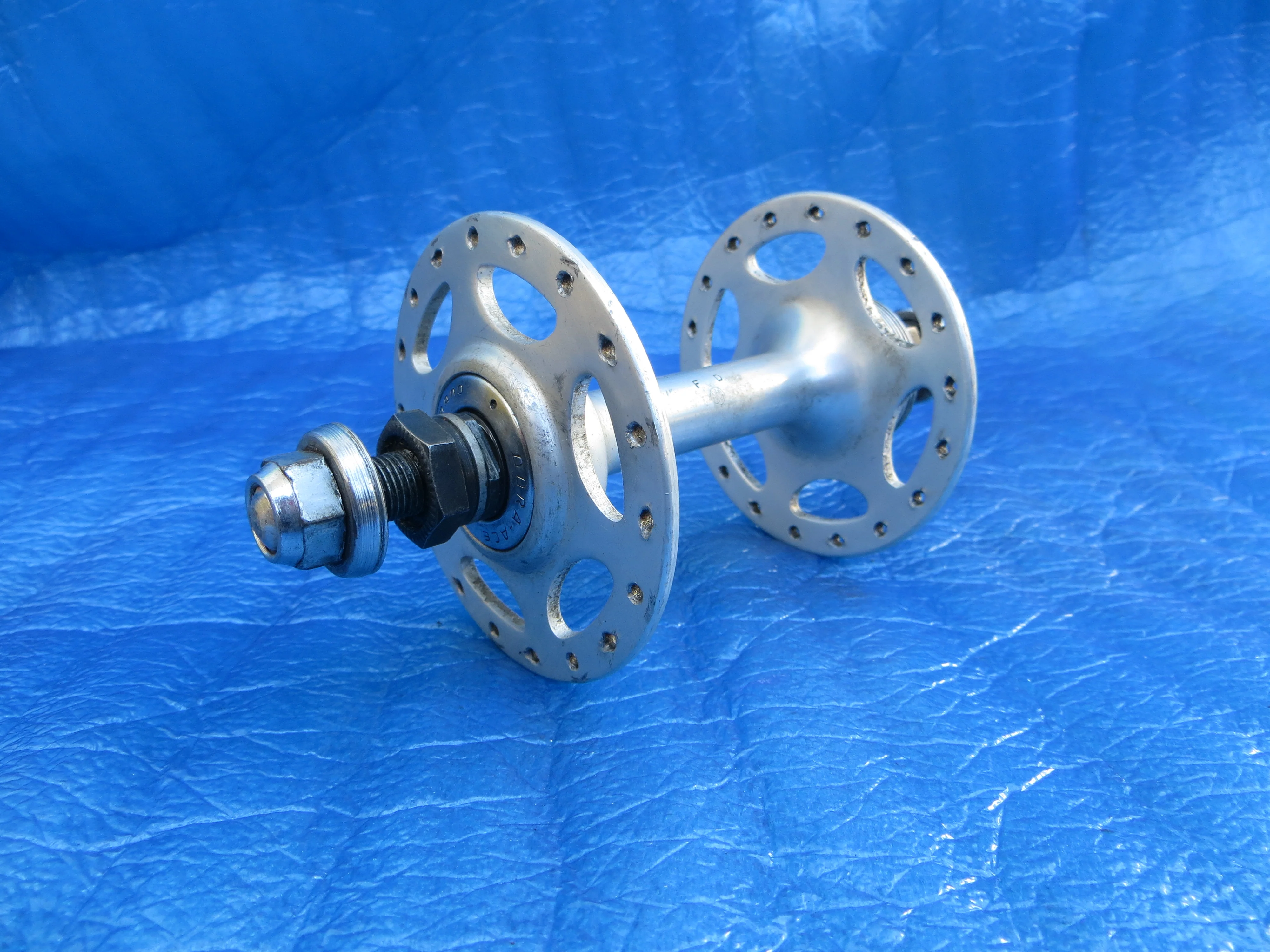Shimano Dura Ace HB-7520 36H 120mm Rear Hub NJS One Sided Fixed (25120405) - Image 3