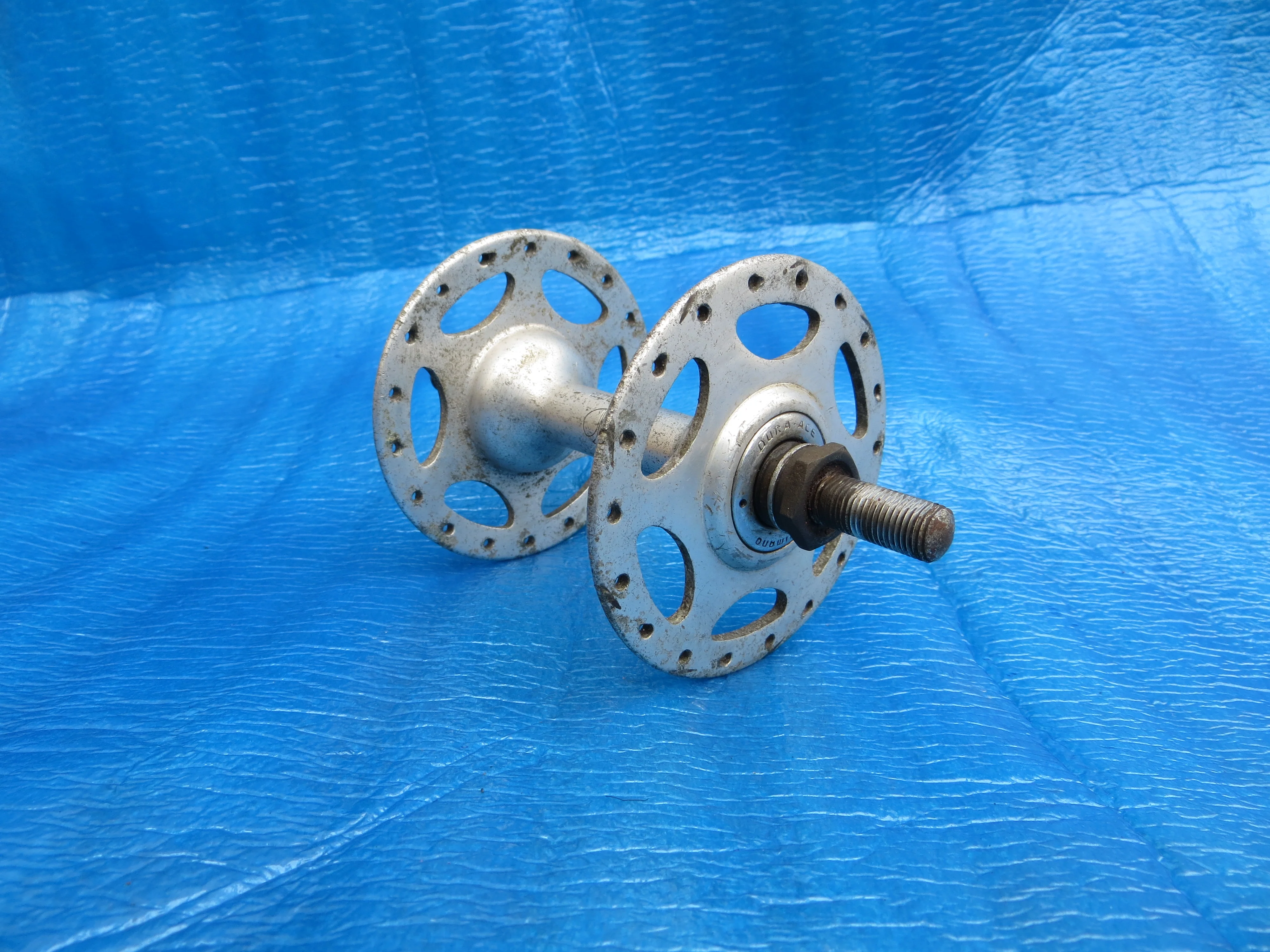 Shimano Dura Ace HB-7520 36H Front Hub 8mm BIA (24040812) - Image 2