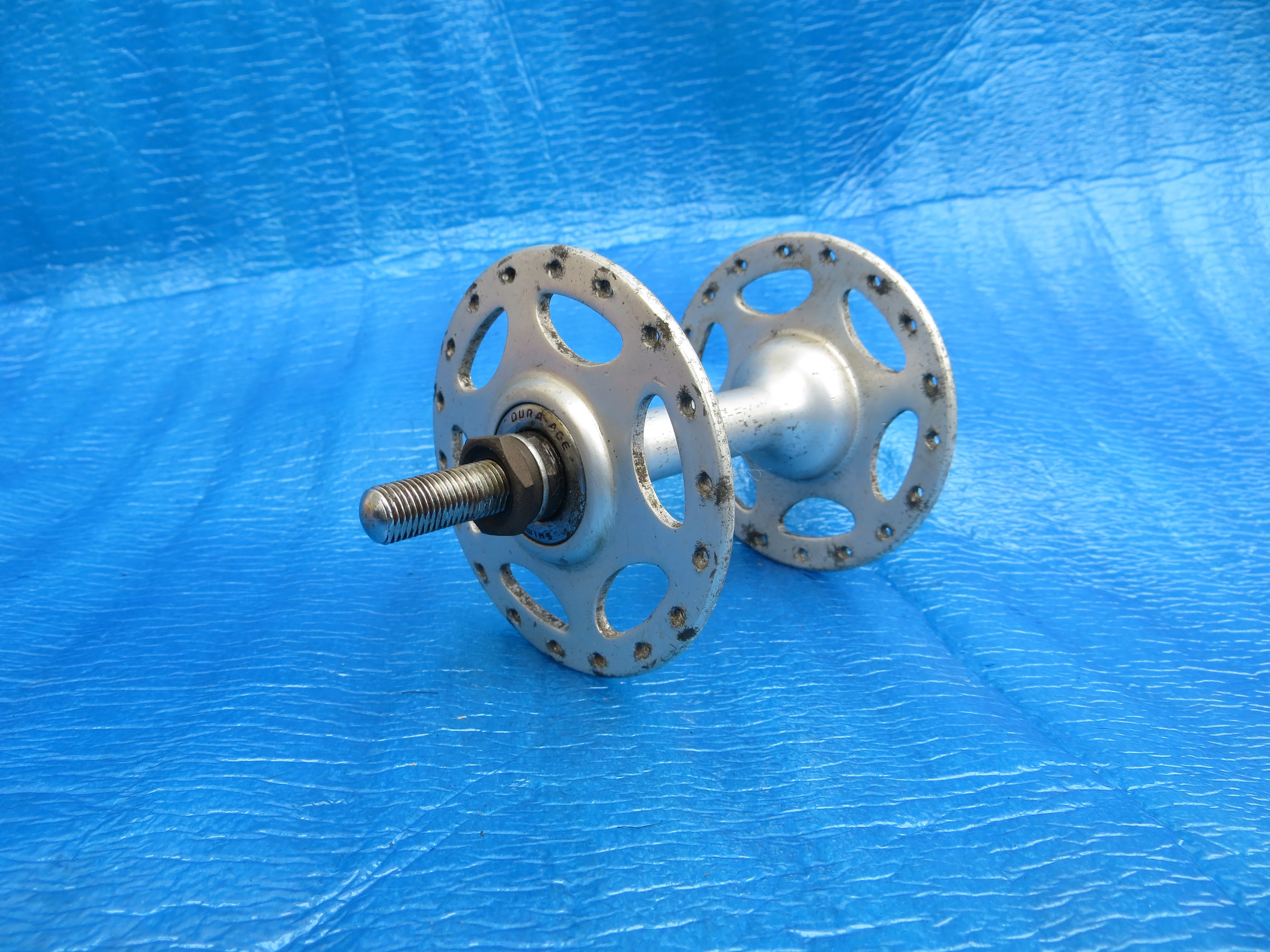 Shimano Dura Ace HB-7520 36H Front Hub 8mm NJS (24040815) - Image 3