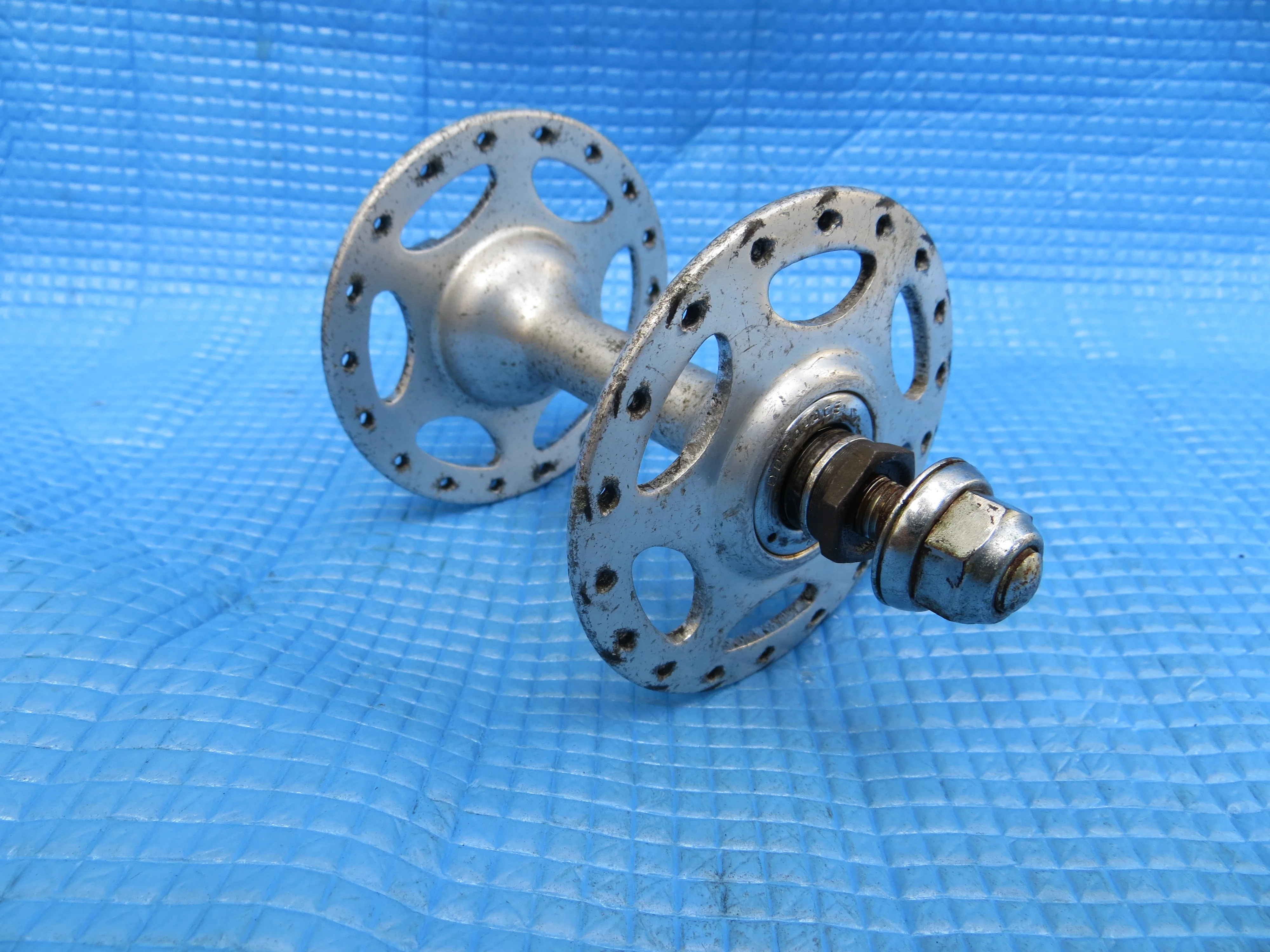 Shimano Dura Ace HB-7520 36H Front Hub BIA 8mm (22100815) - Image 4