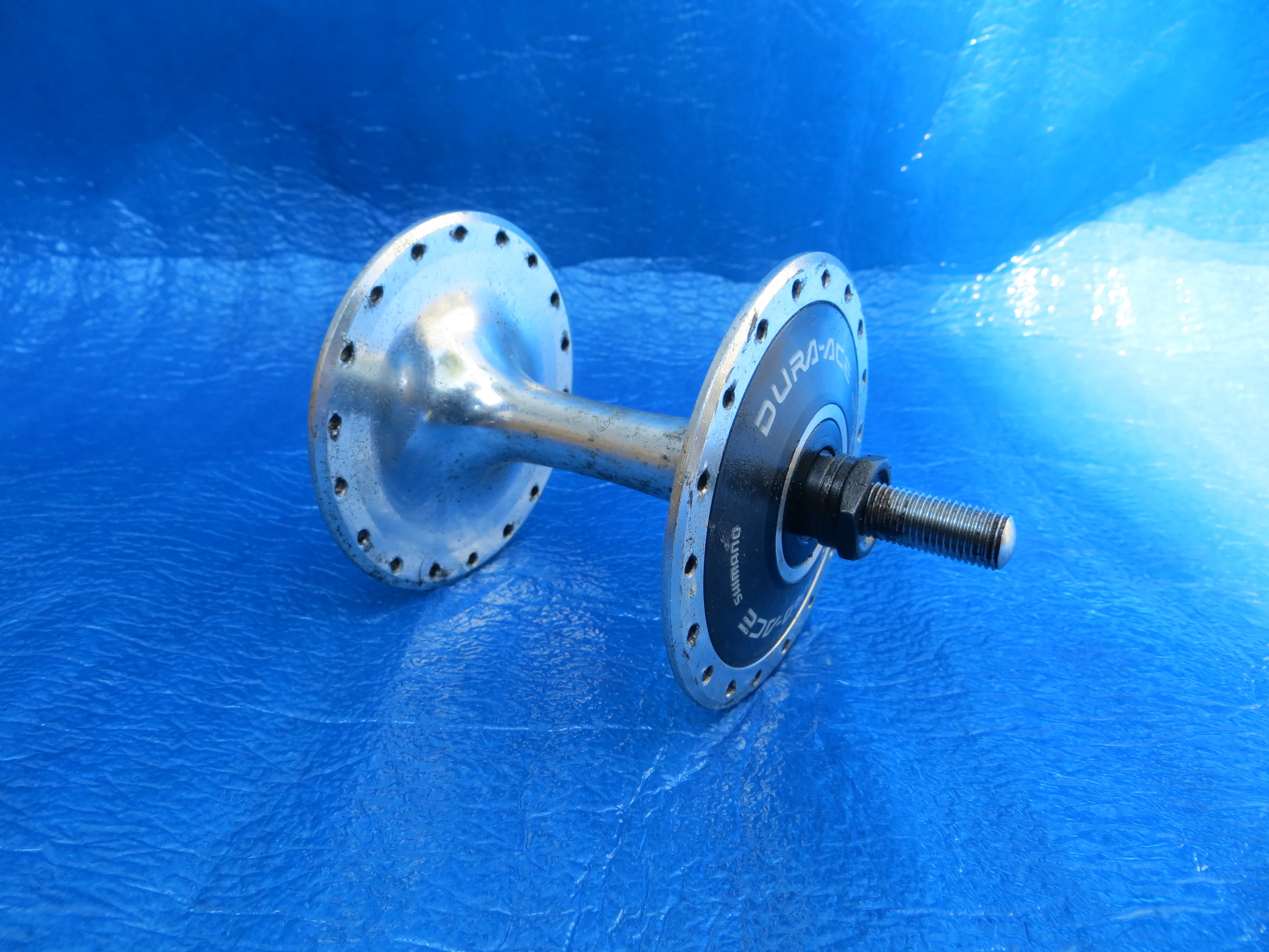 Shimano Dura Ace HB-7600 36H 100mm/8mm Front Hub NJS w/o Wheel Nuts (25063004) - Image 2