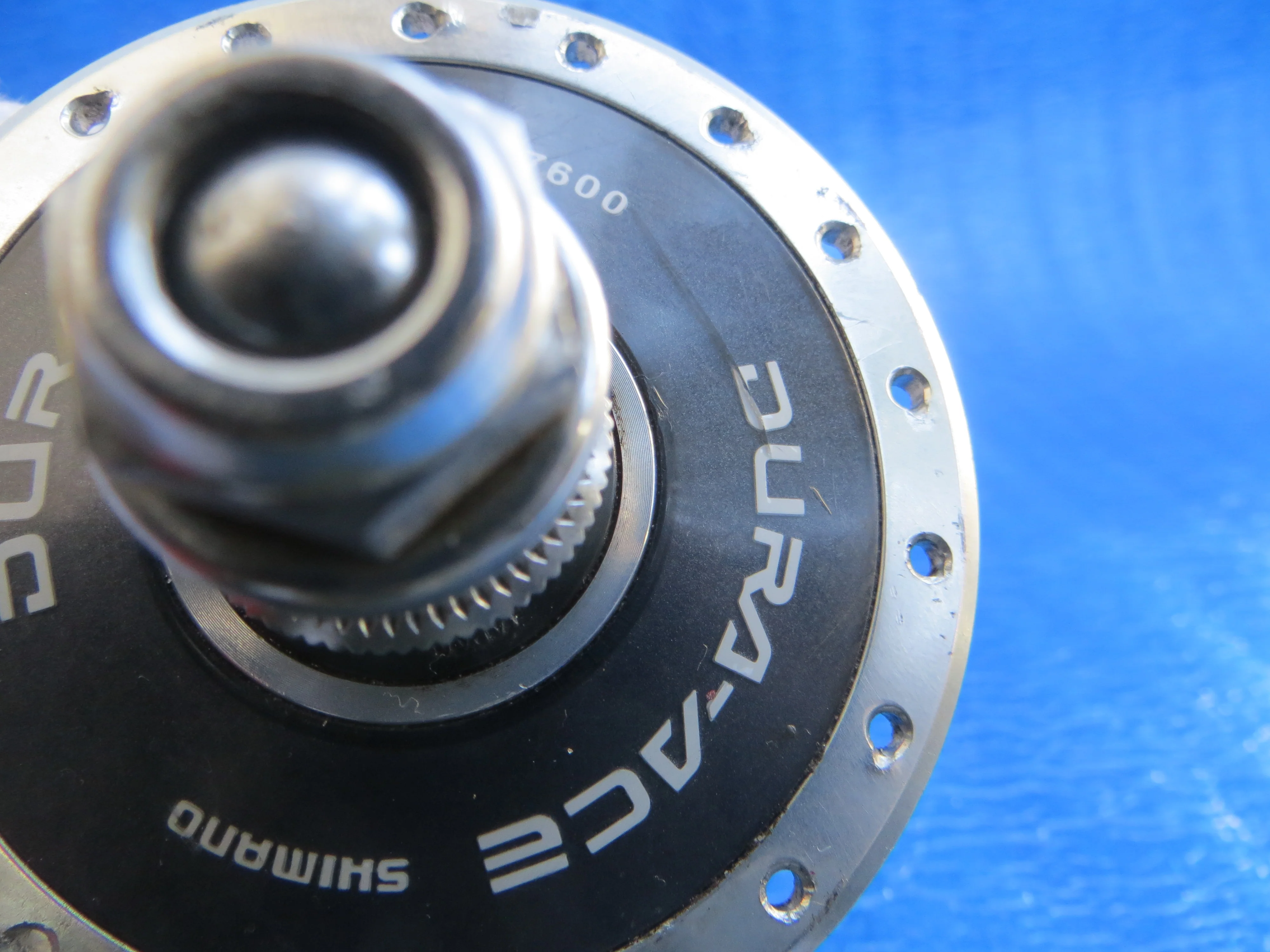Shimano Dura Ace HB-7600 36H 100mm/9mm Front Hub NJS (26030809) - Image 5