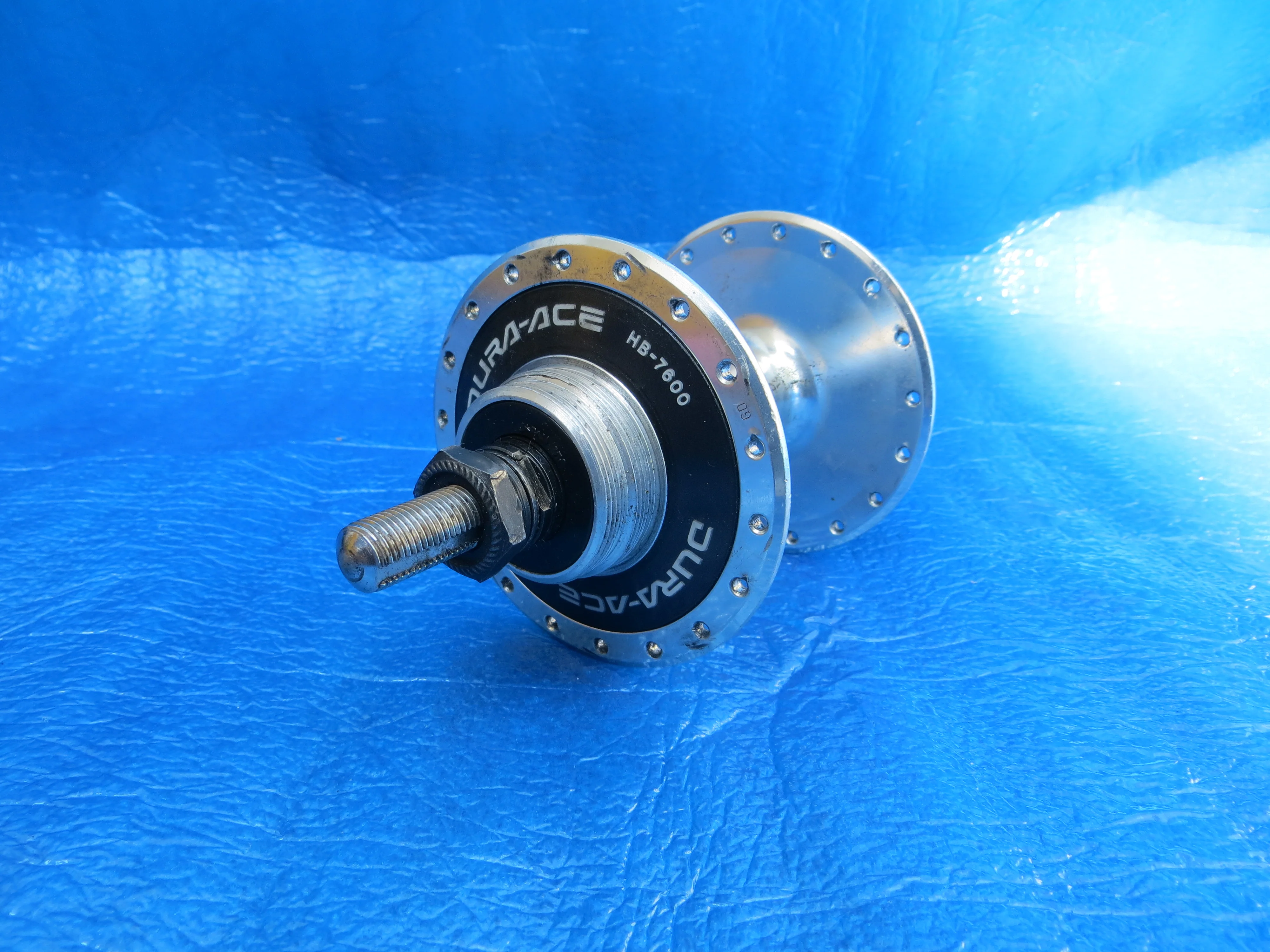 Shimano Dura Ace HB-7600 36H 120mm Rear Hub NJS w/o Wheel Nuts (25063002) - Image 3