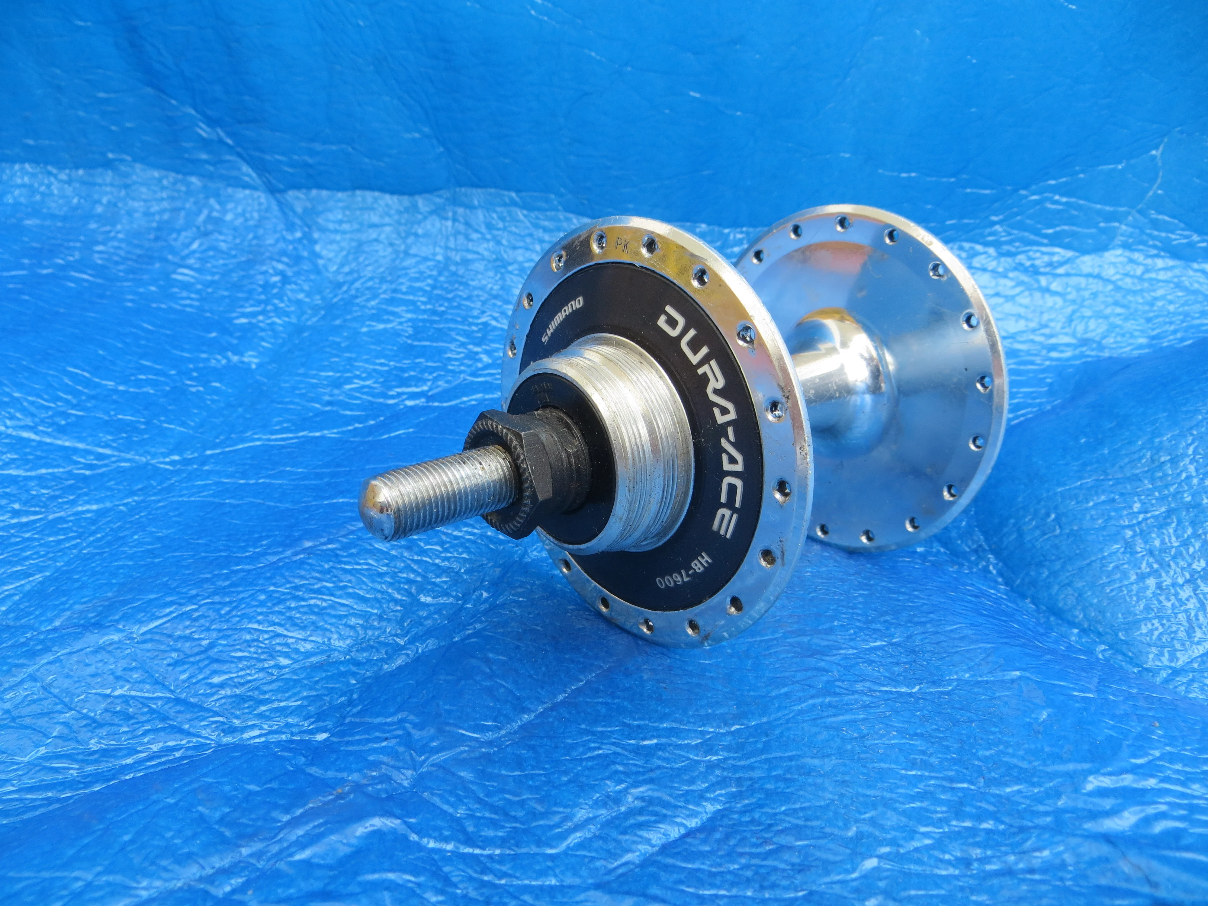 Shimano Dura Ace HB-7600 36H 120mm Rear Hub NJS w/o Wheel Nuts (25070104)