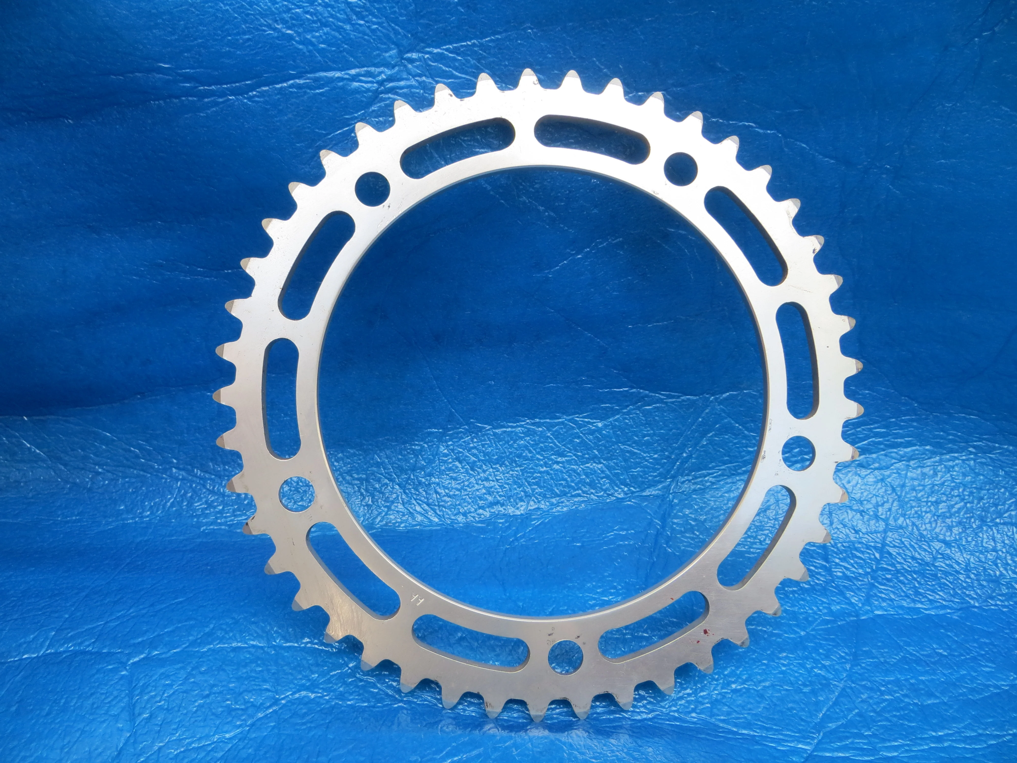 Shimano Dura Ace Track 151BCD 1/8" NJS Chainring 45T  (23082701) - Image 2