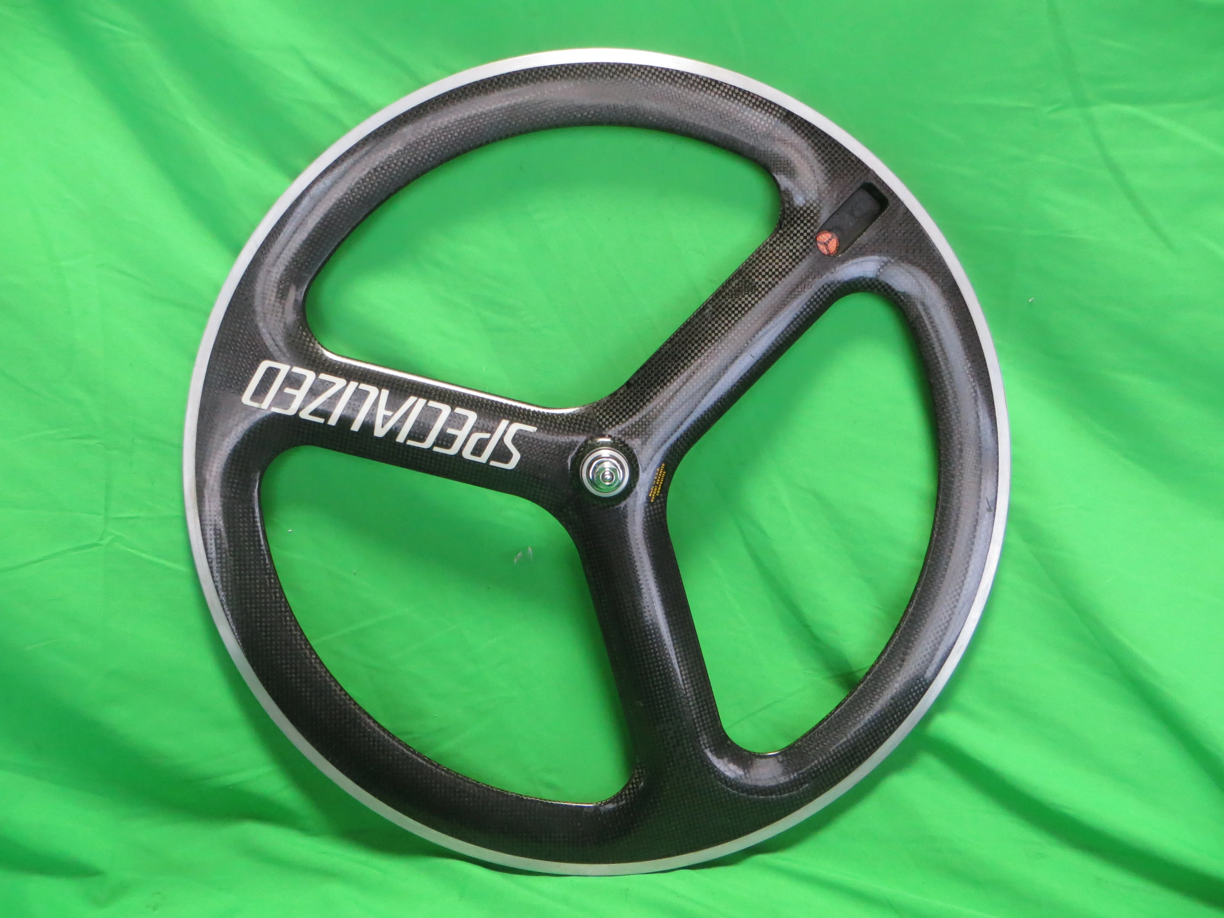 Specialized Tri-spoke Carbon Front Wheel Tubular 700c - Image 4