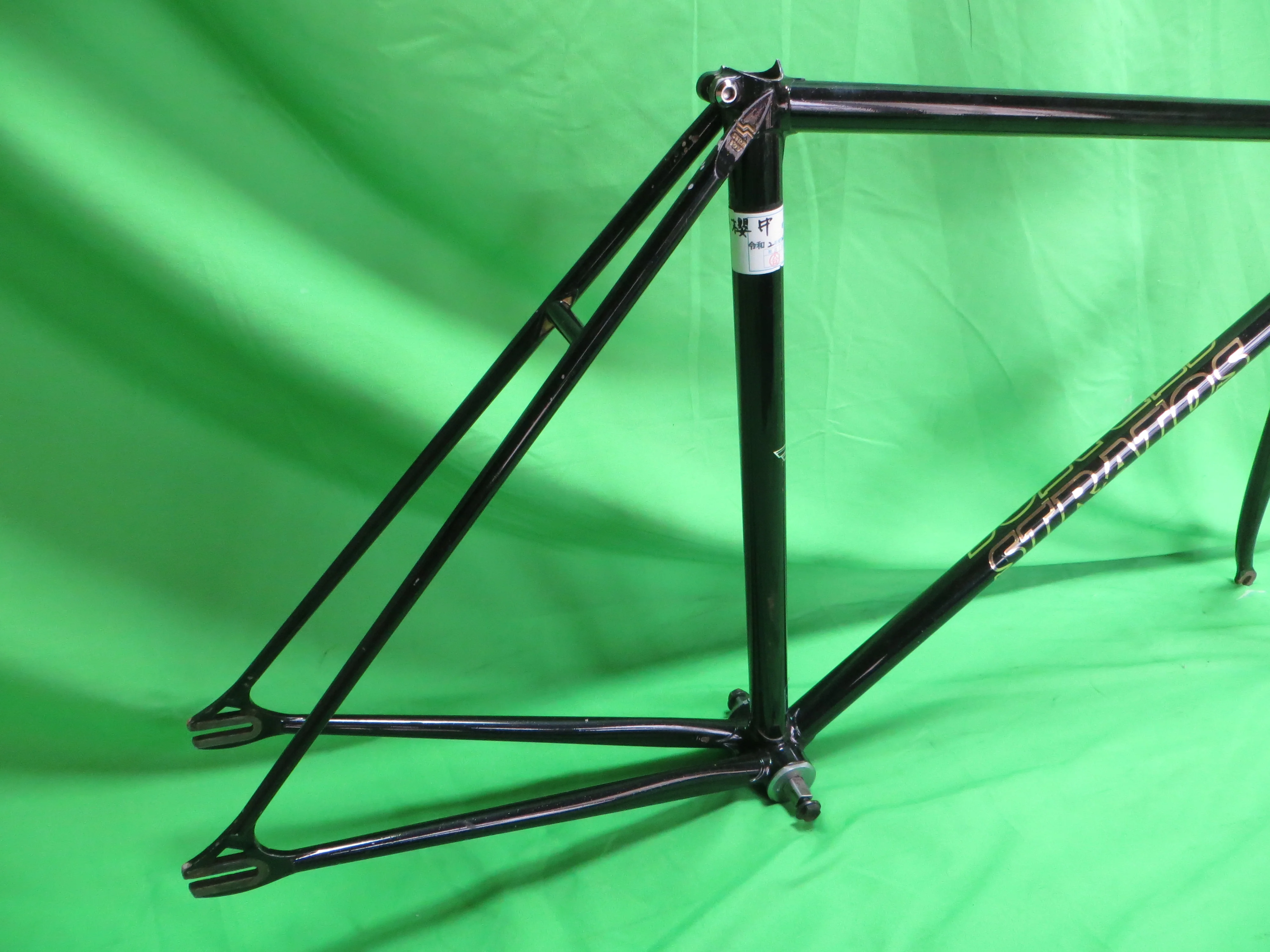 Stratos Columbus Max Fork // Black with Fine Gold Flake // 50cm - Image 15