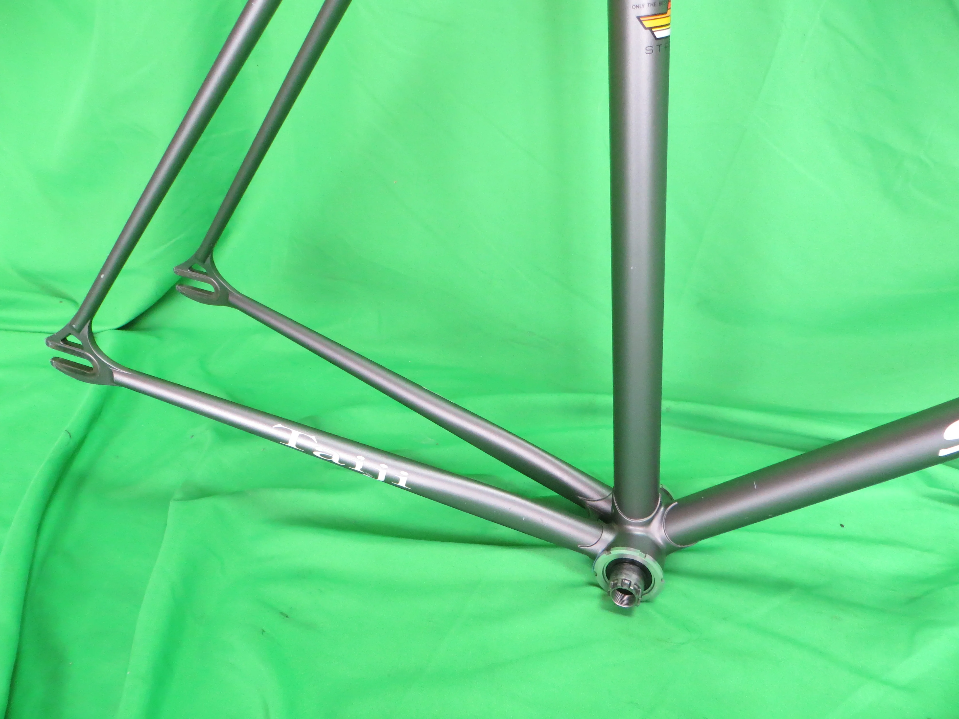 Stratos // Matte Gray // 52.5cm - Image 10