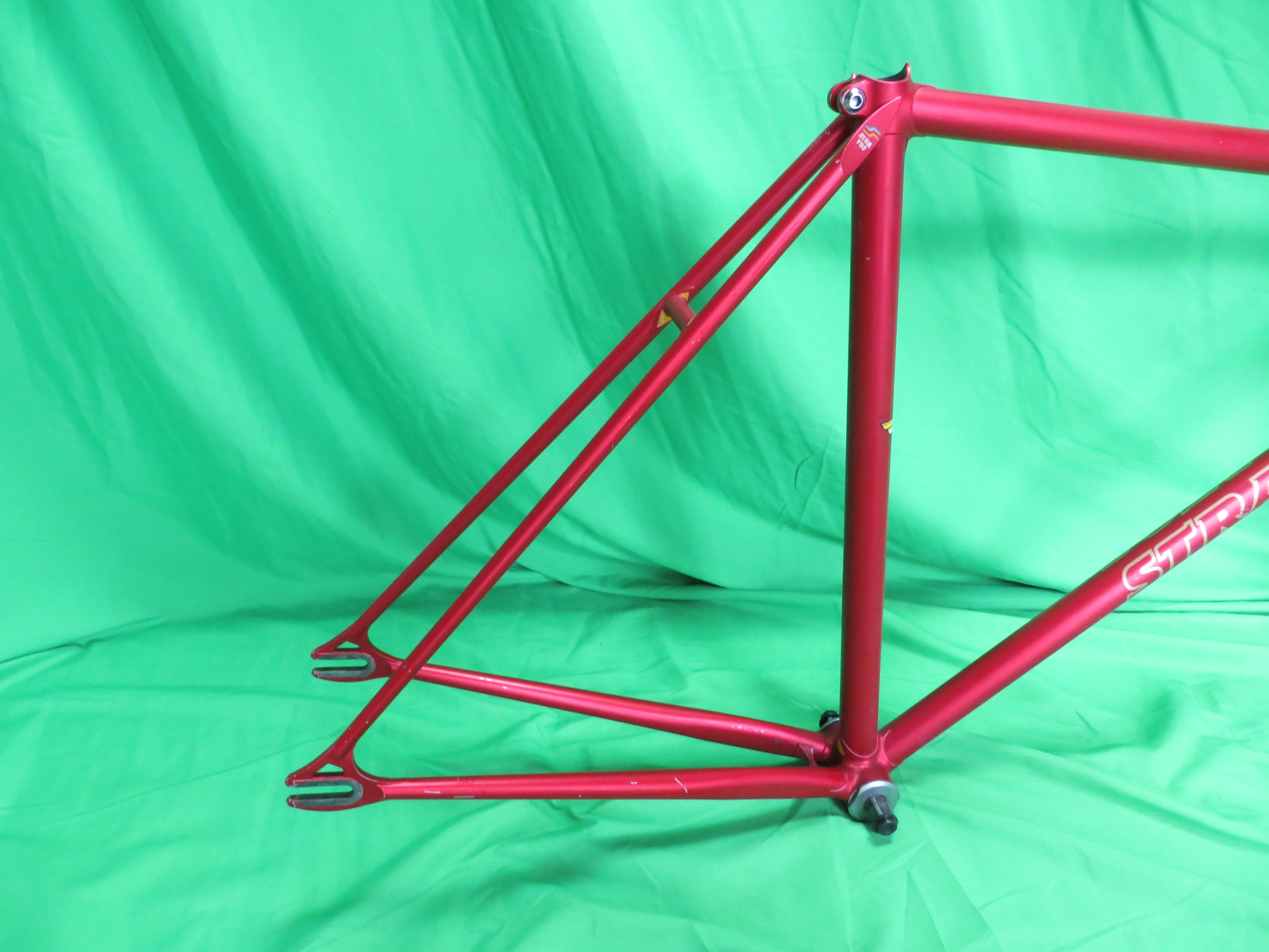 Stratos  // Matte Red  // 50.5cm - Image 15