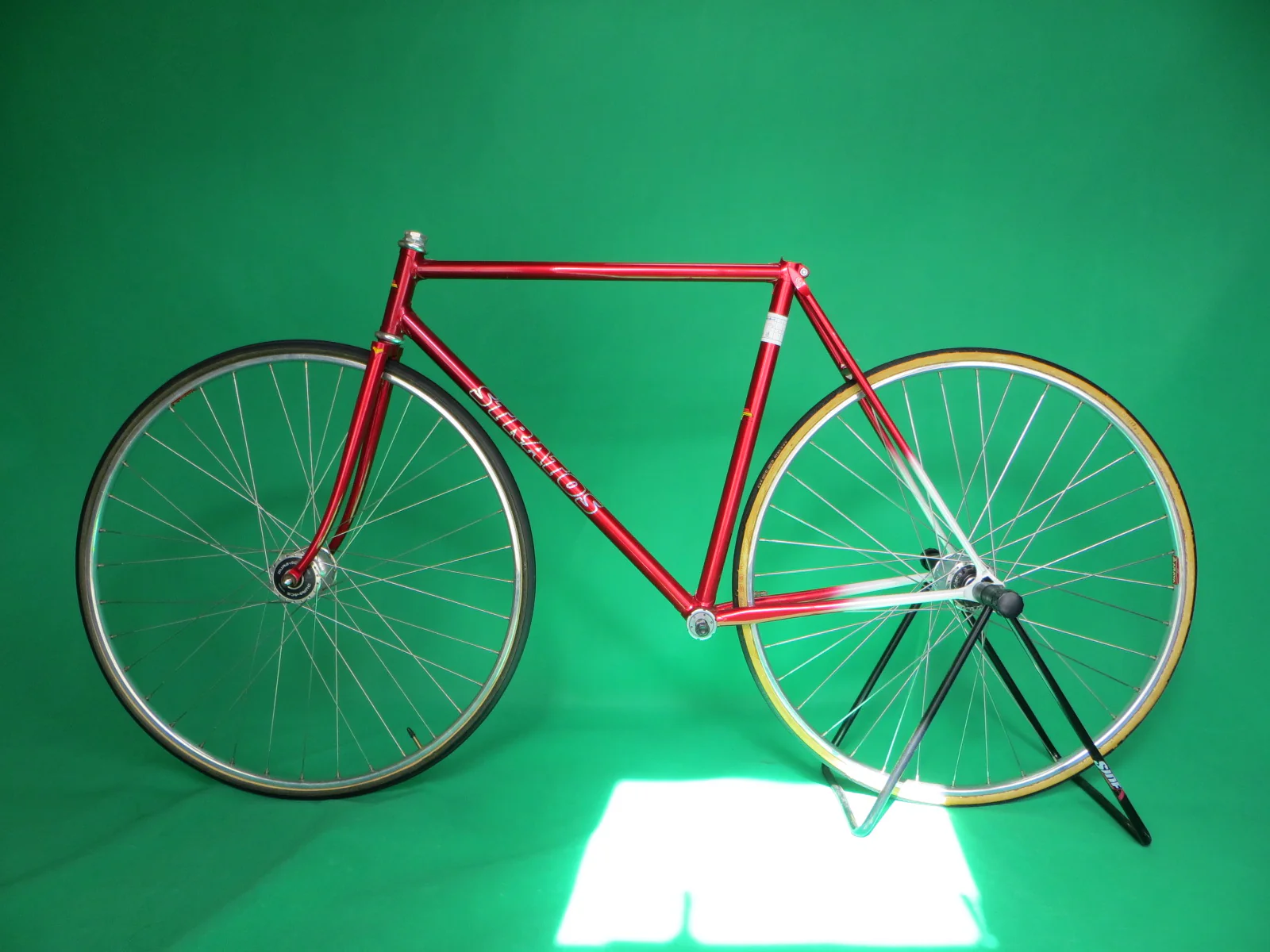 Stratos  // Red Metallic White Fade  // 52cm - Image 16