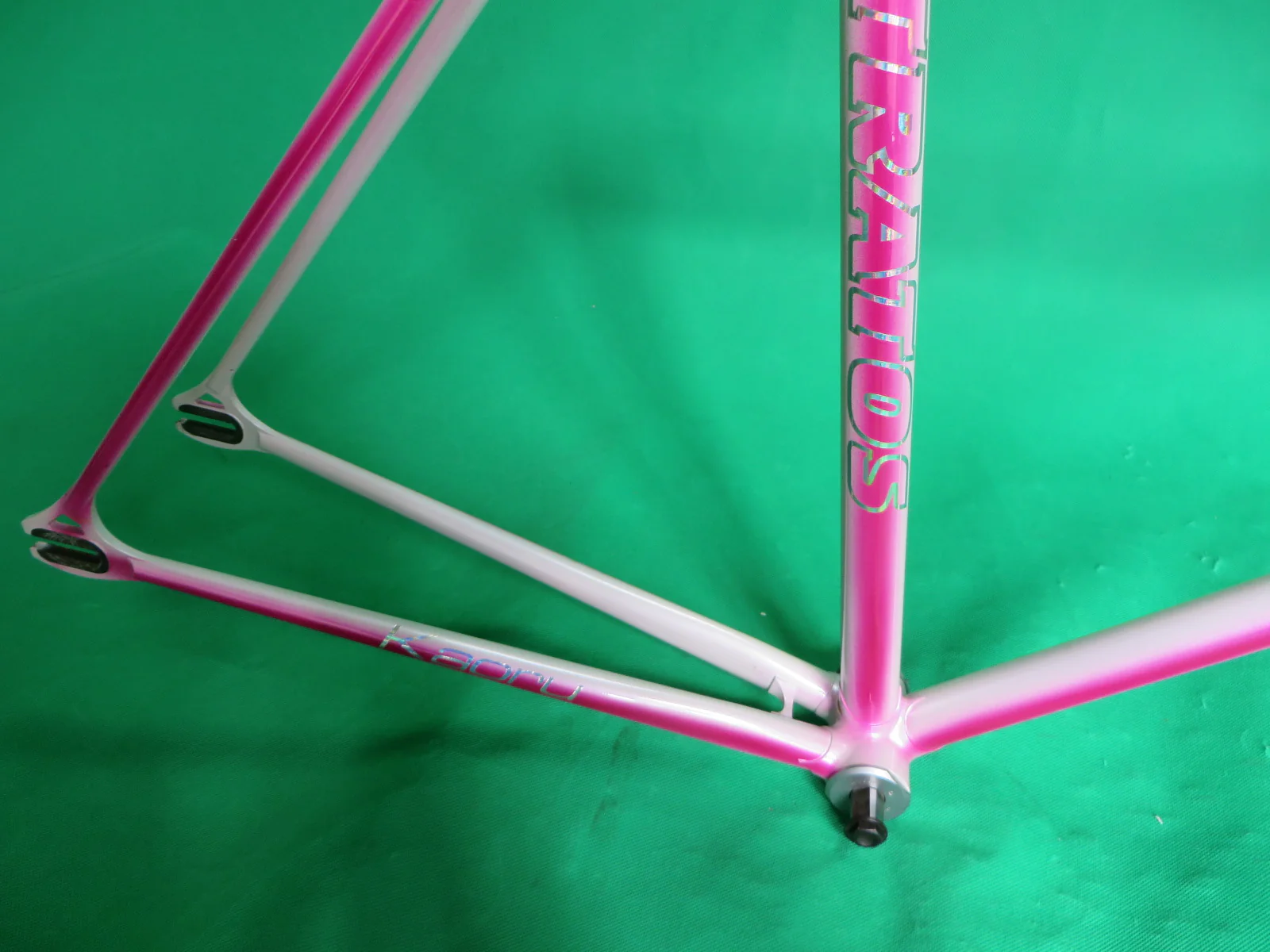 Stratos // Sakura / White Fade // Columbus Max Fork // 51.5cm - Image 14