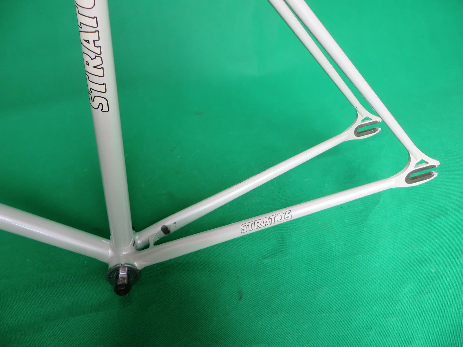 Stratos // White // 50.5cm - Image 7